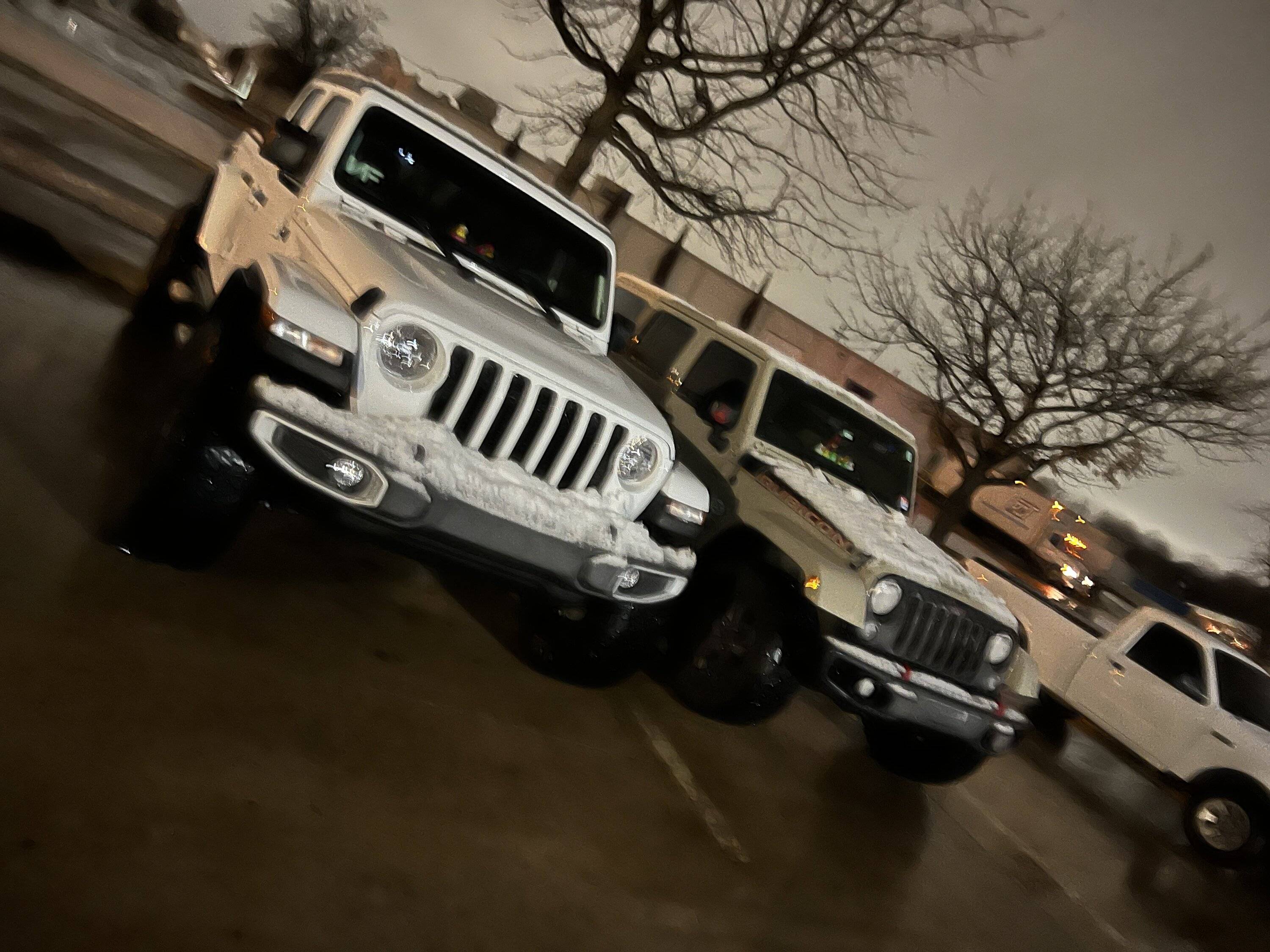 Jeep Gladiator Jeeps Parking Next To Jeeps IMG_2638