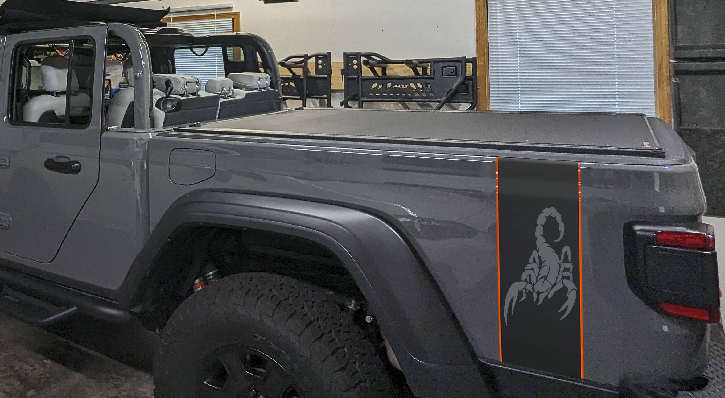 Jeep Gladiator Gladiator Bedside Bands:  photos and info PXL_20230603_173957351