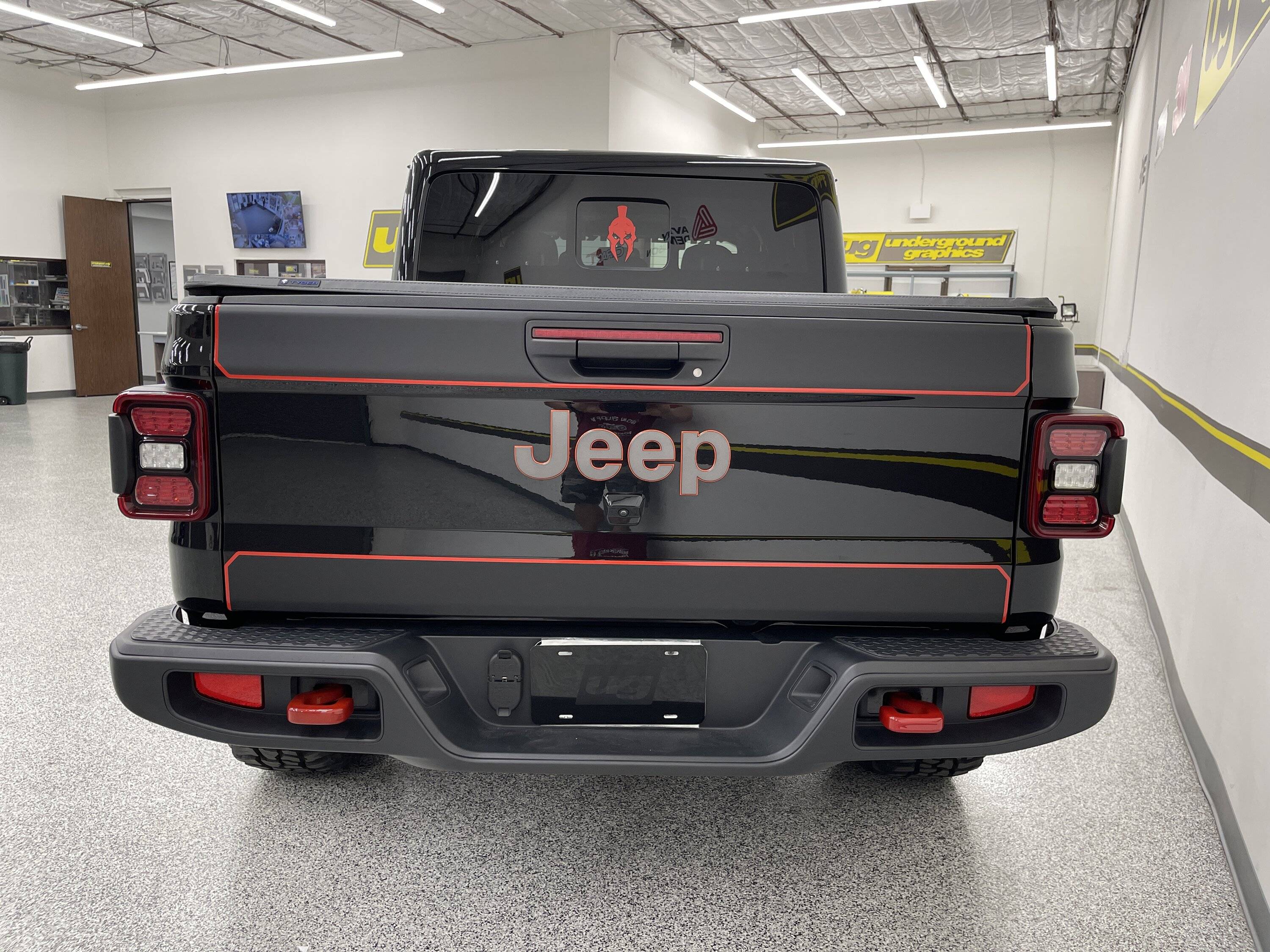 Jeep Gladiator Jeep Gladiator Tailgate Wrap IMG_4690.JPG
