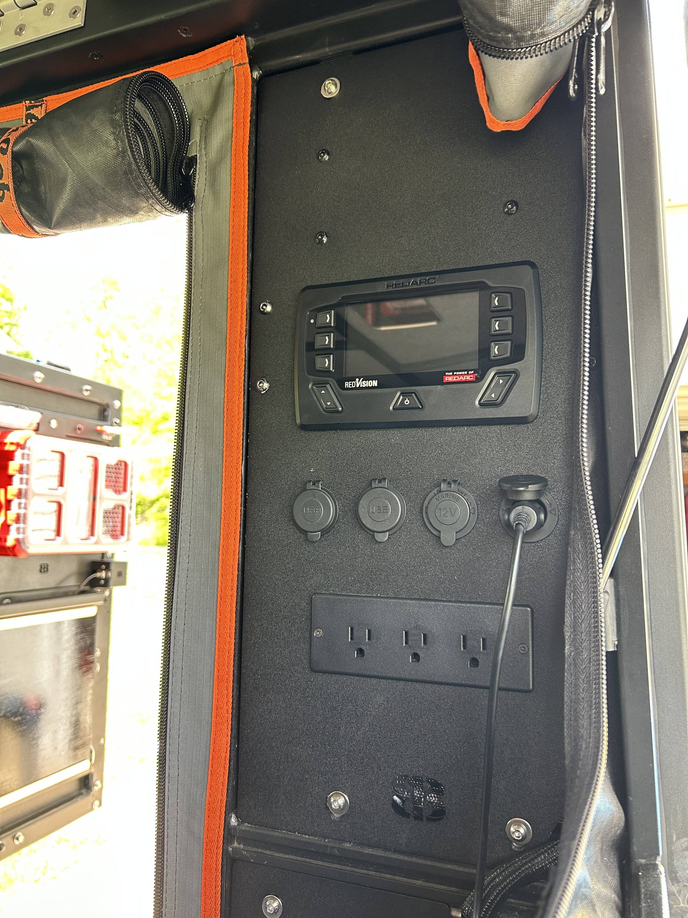 Jeep Gladiator Alu-Cab Canopy Camper Roll Call IMG_1192.JPG