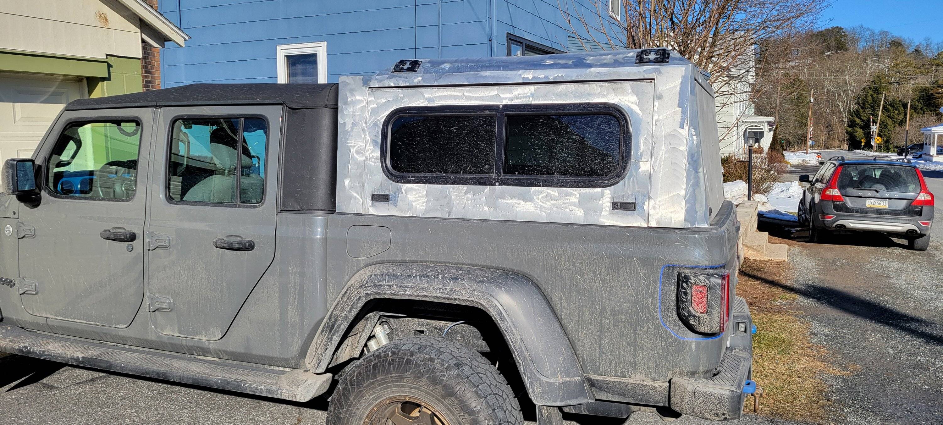 Jeep Gladiator My DIY bed cap 20240219_151406