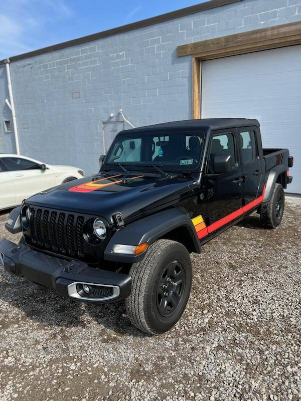 Jeep Gladiator Stickers and decal pics! IMG_8876