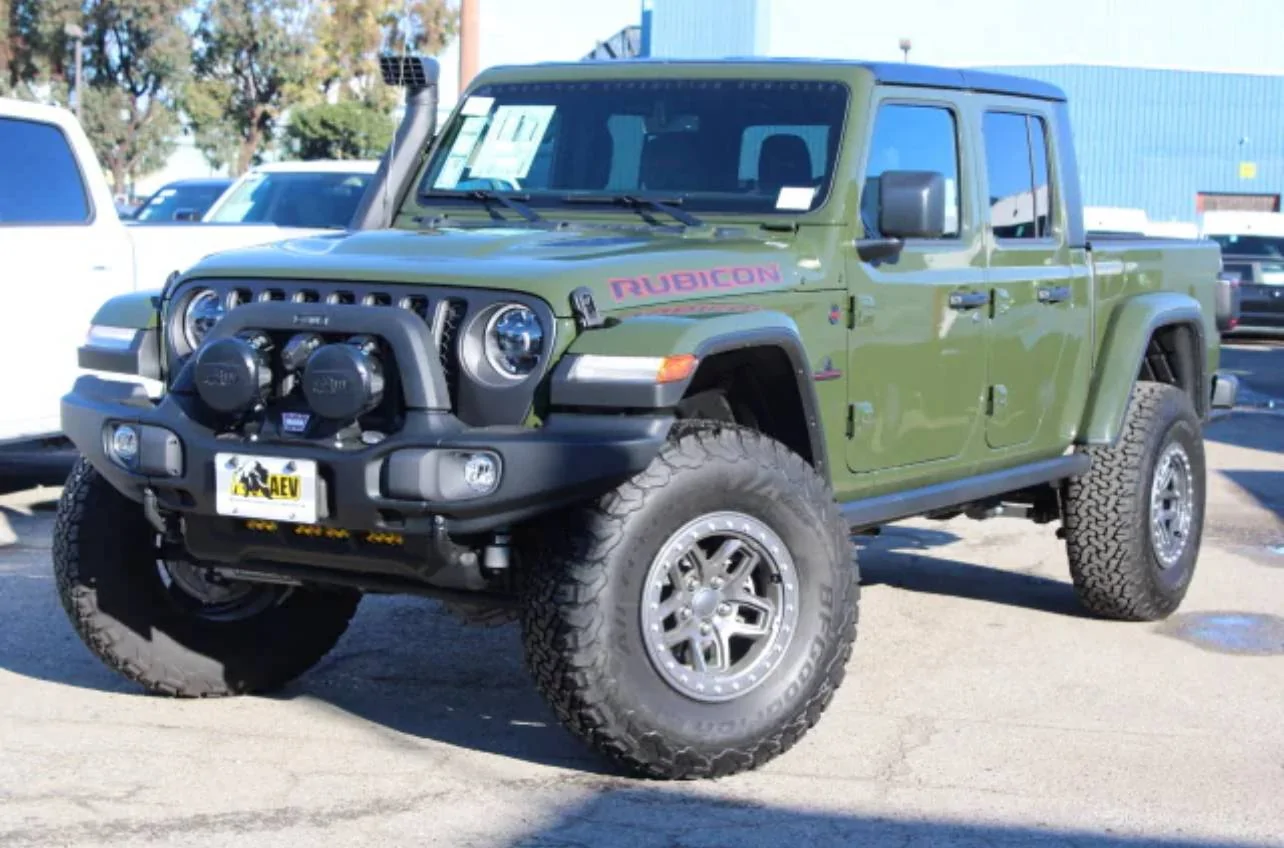 Jeep Gladiator SARGE GREEN Gladiator club IMG_1326