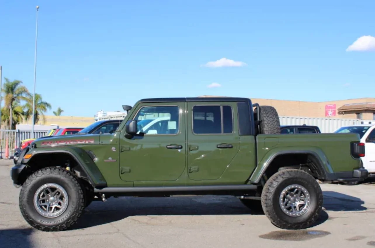 Jeep Gladiator SARGE GREEN Gladiator club IMG_1325