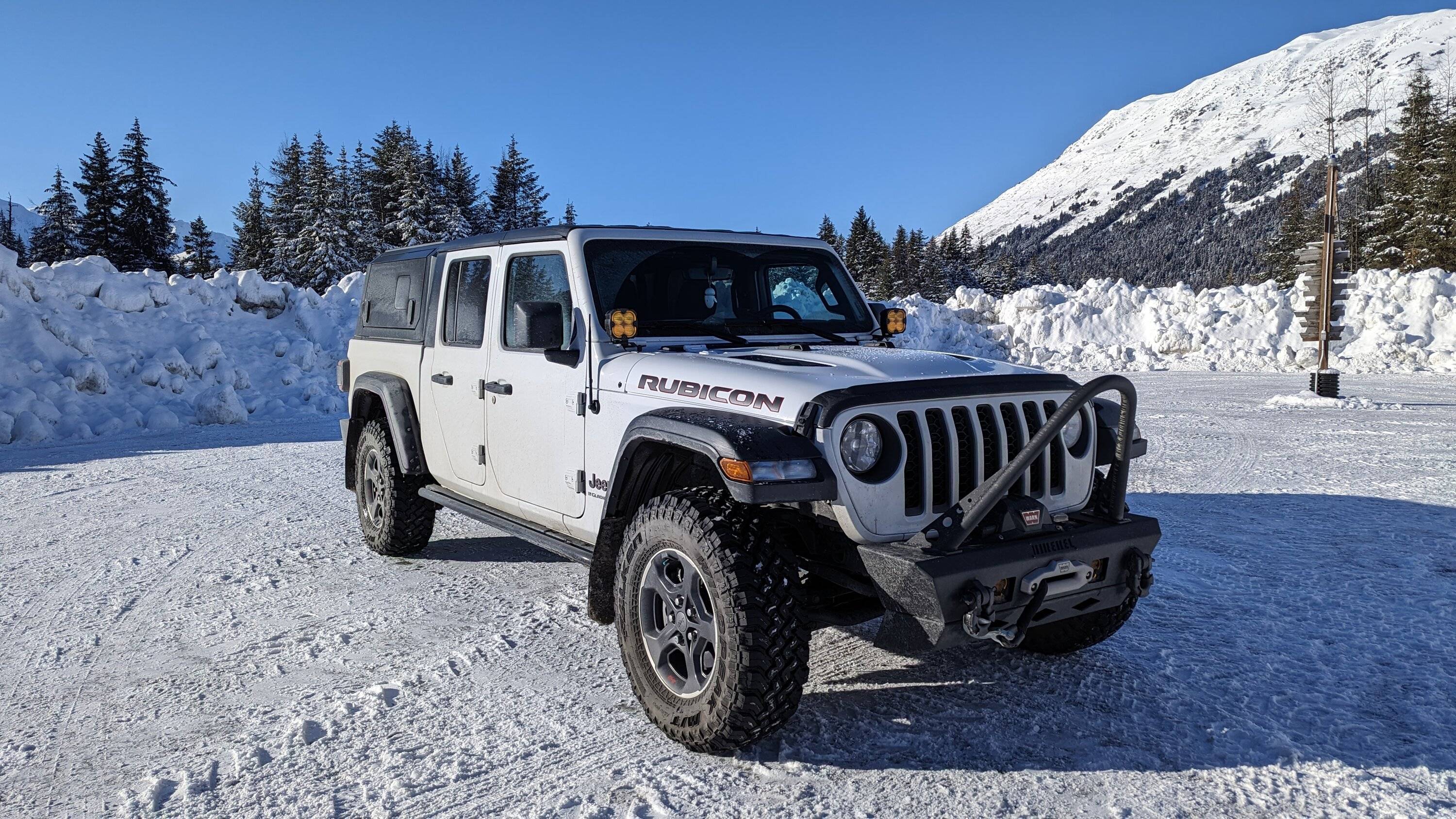 Jeep Gladiator Alaska Daily Drivers: Hydro Blue 80A and Bright White JTR PXL_20240225_201722793