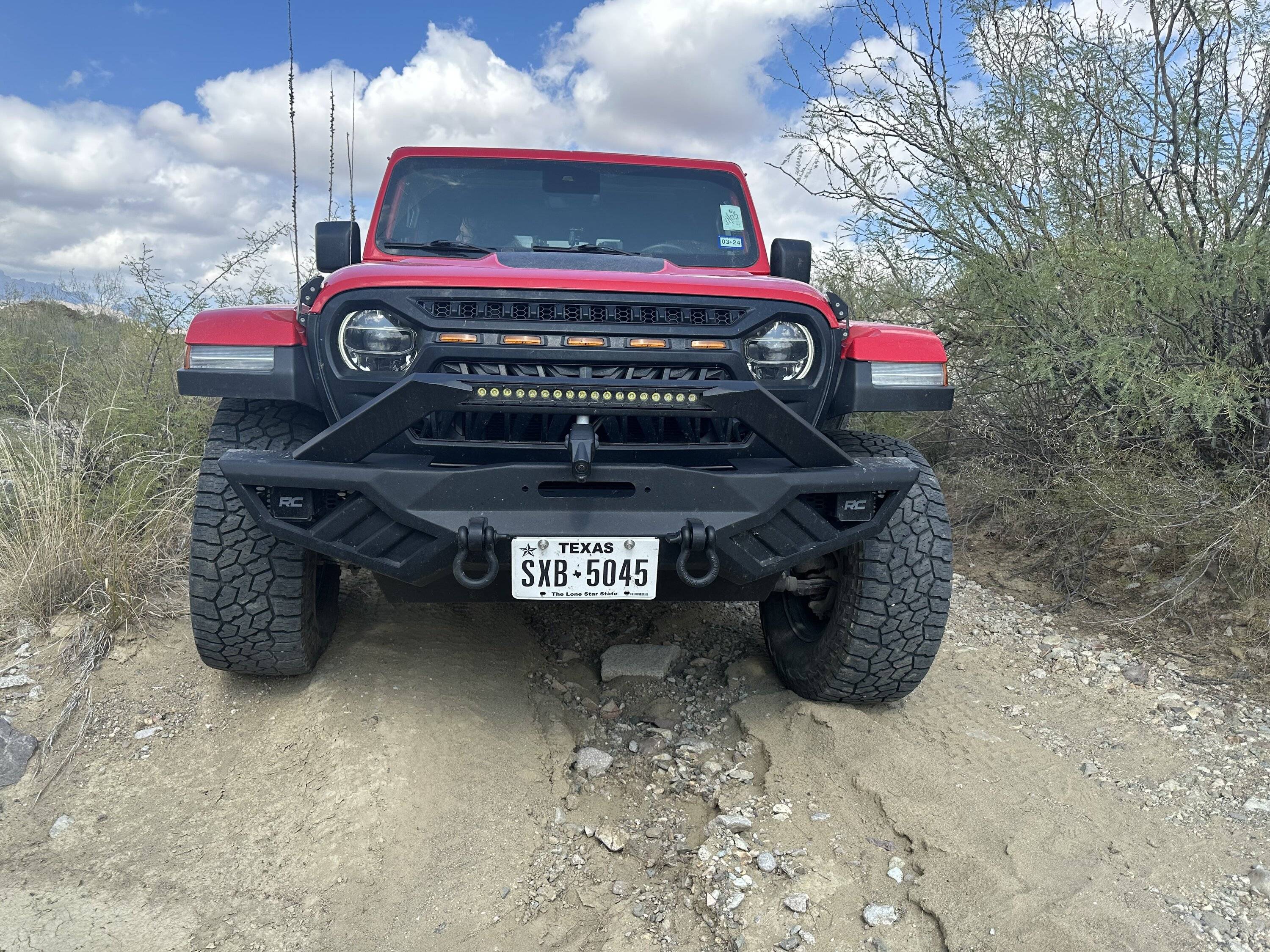 Jeep Gladiator Front End Friday: Let see those Grills IMG_0547