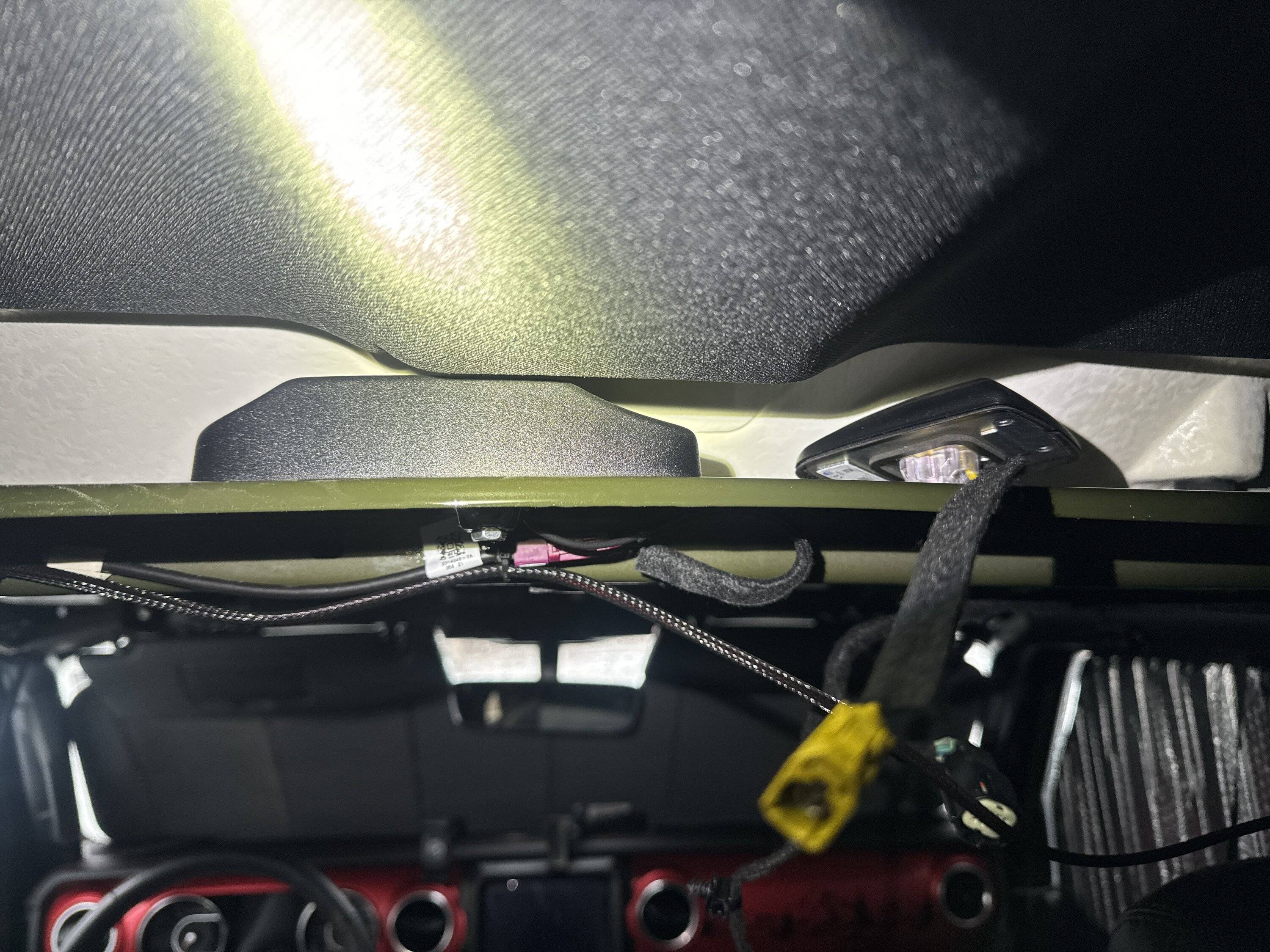Jeep Gladiator Maximus 3 sat antenna relocation IMG_3929