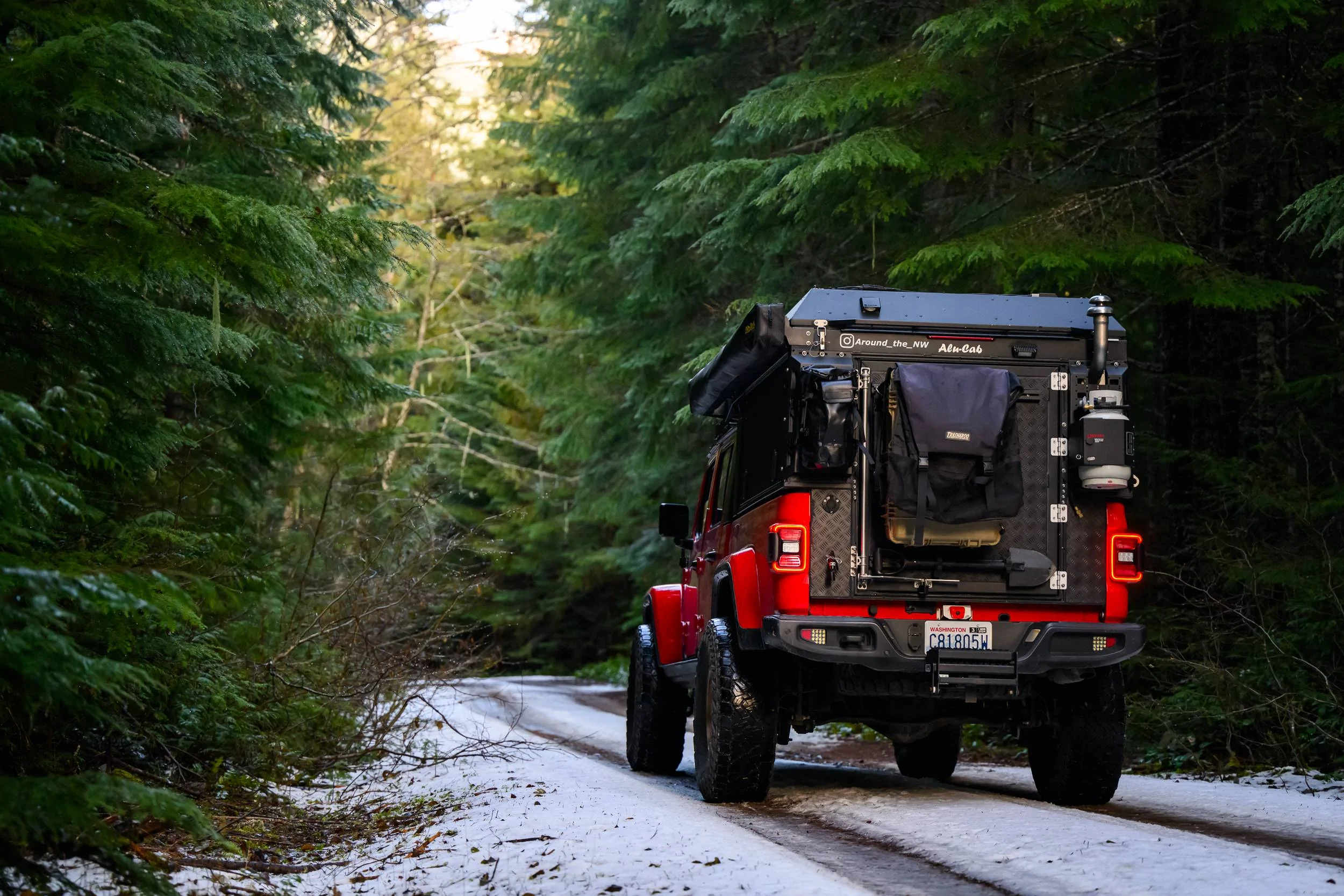 Jeep Gladiator Where will your Gladiator take you today? 20231216_NWOL_Bonfire_NZ9_0029