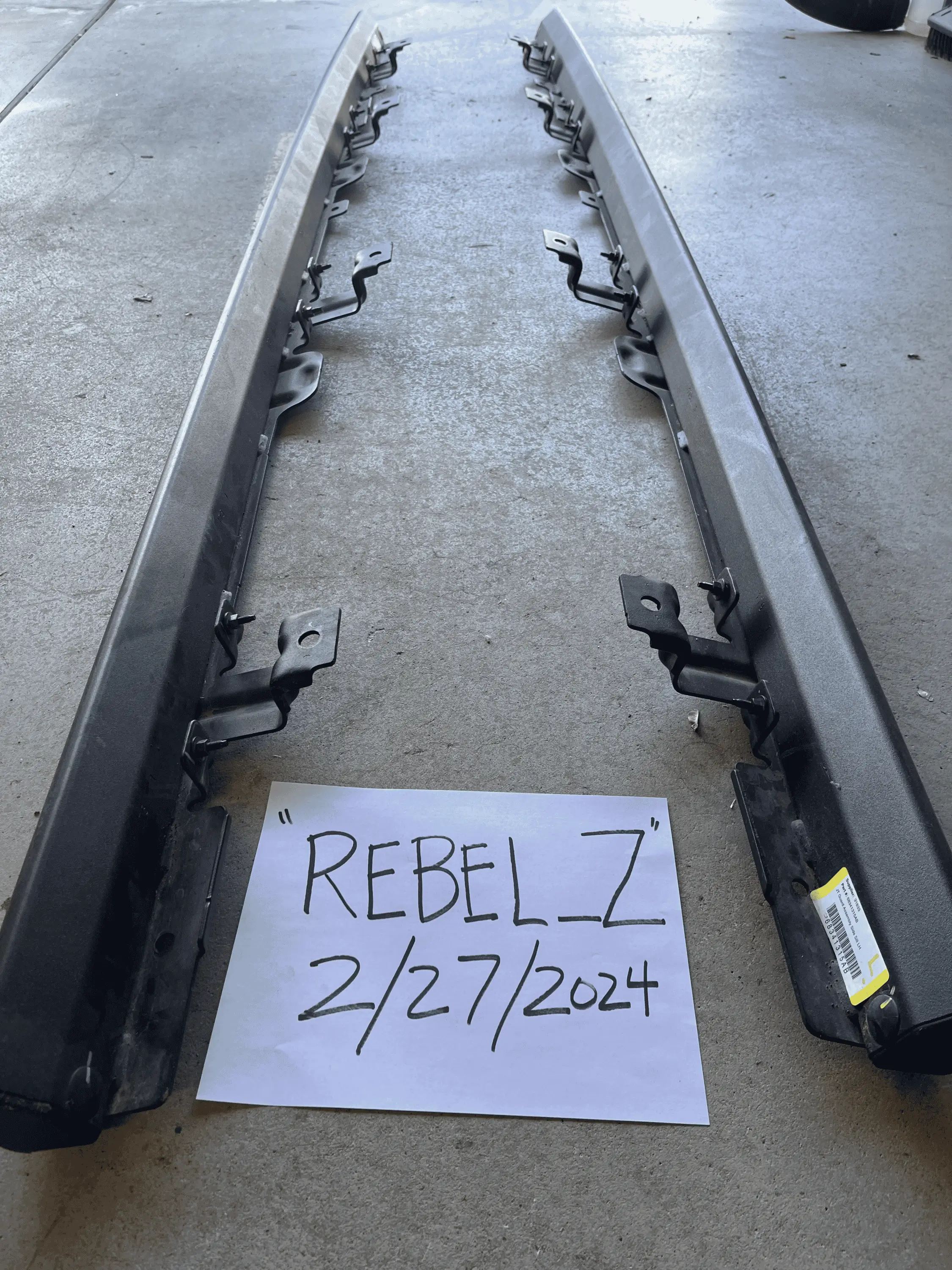 Jeep Gladiator FREE! OEM Rubi Rails AND Front Bumper from 2021 Mojave -Asking price: $0.00 (OBO) NEED THESE GONE. IMG_6735