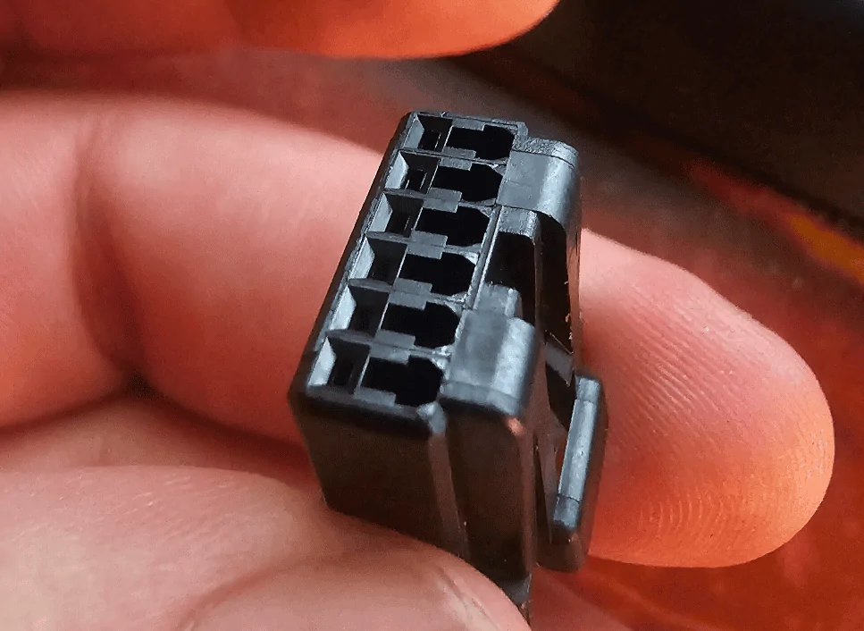Jeep Gladiator Can someone please ID this TE pin so I can buy online and the correct crimper 1709108575339