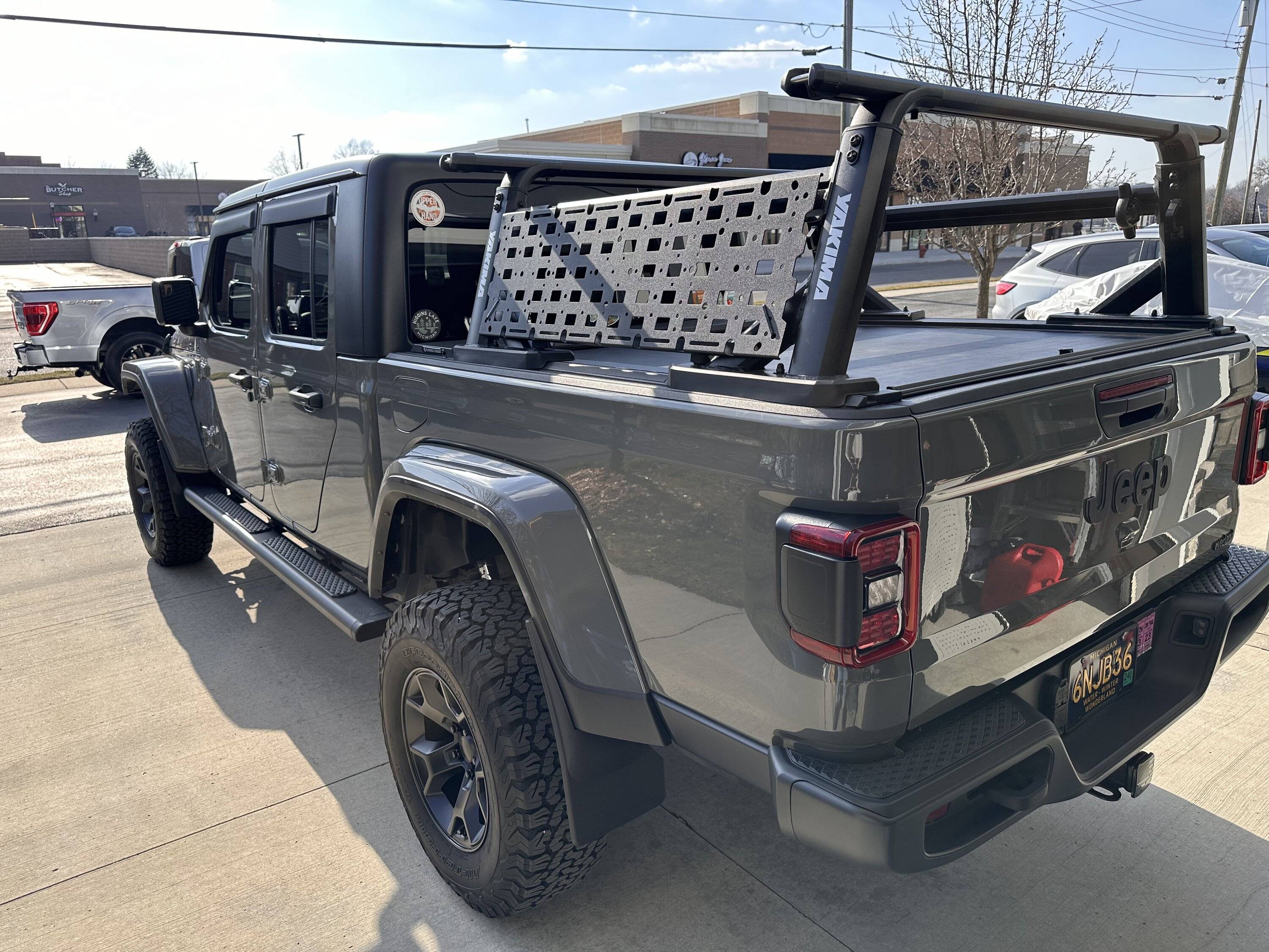 Jeep Gladiator T-Slot bed rack/crossbars IMG_8663