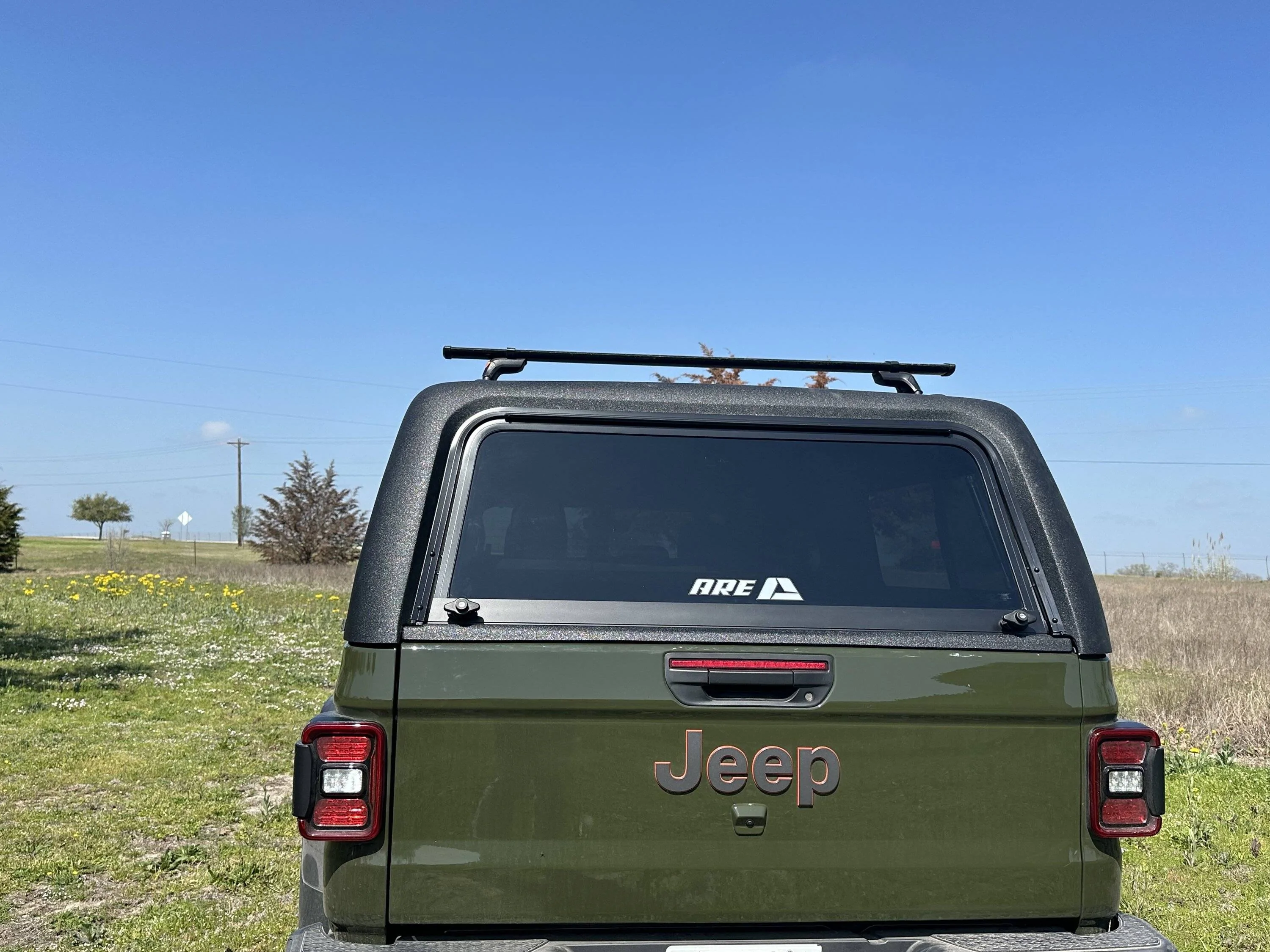 Jeep Gladiator ARE CX Classic Bed Topper IMG_7992