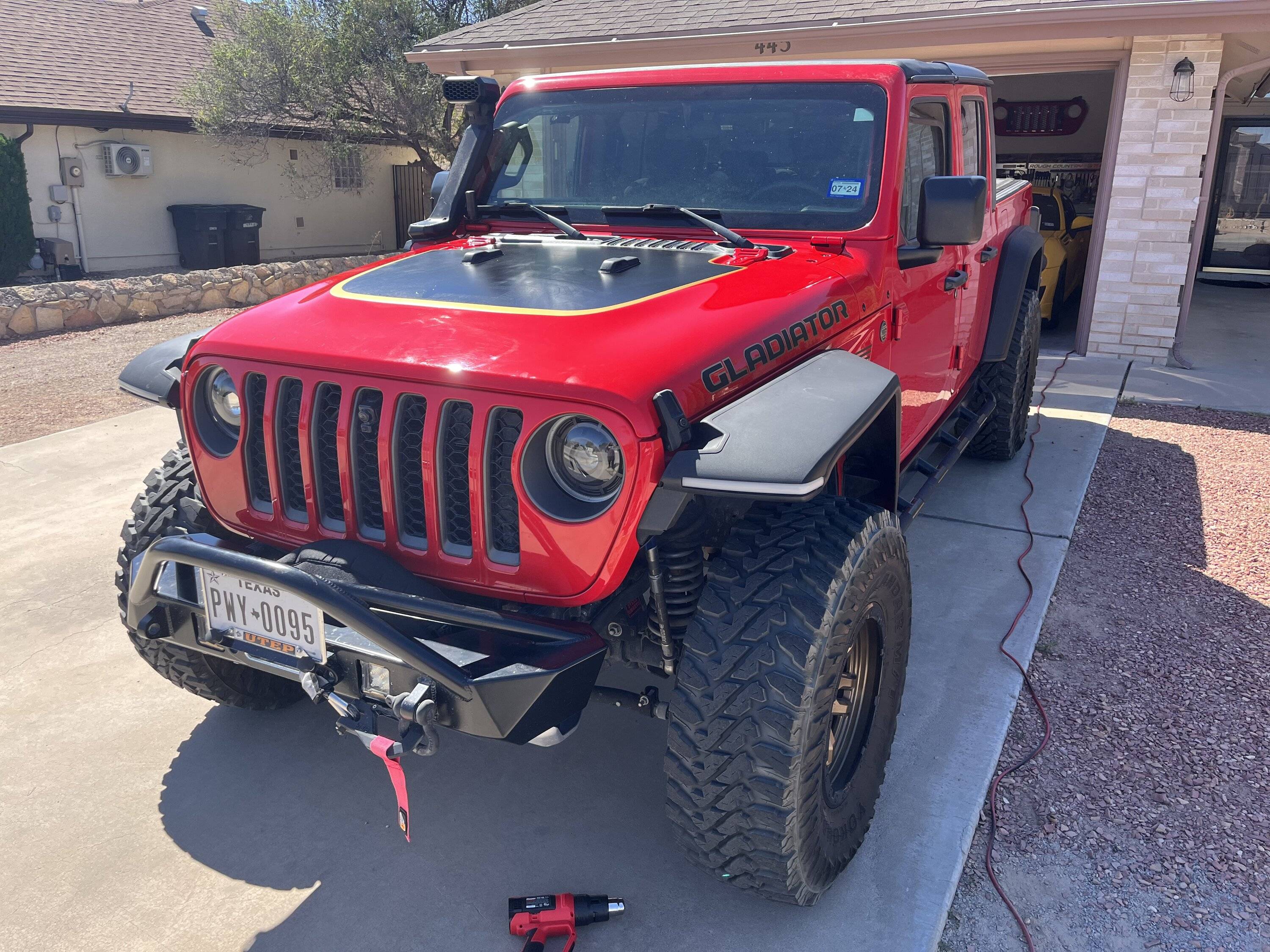 Jeep Gladiator FIRECRACKER RED Gladiator JT Club IMG_8225[1].JPG