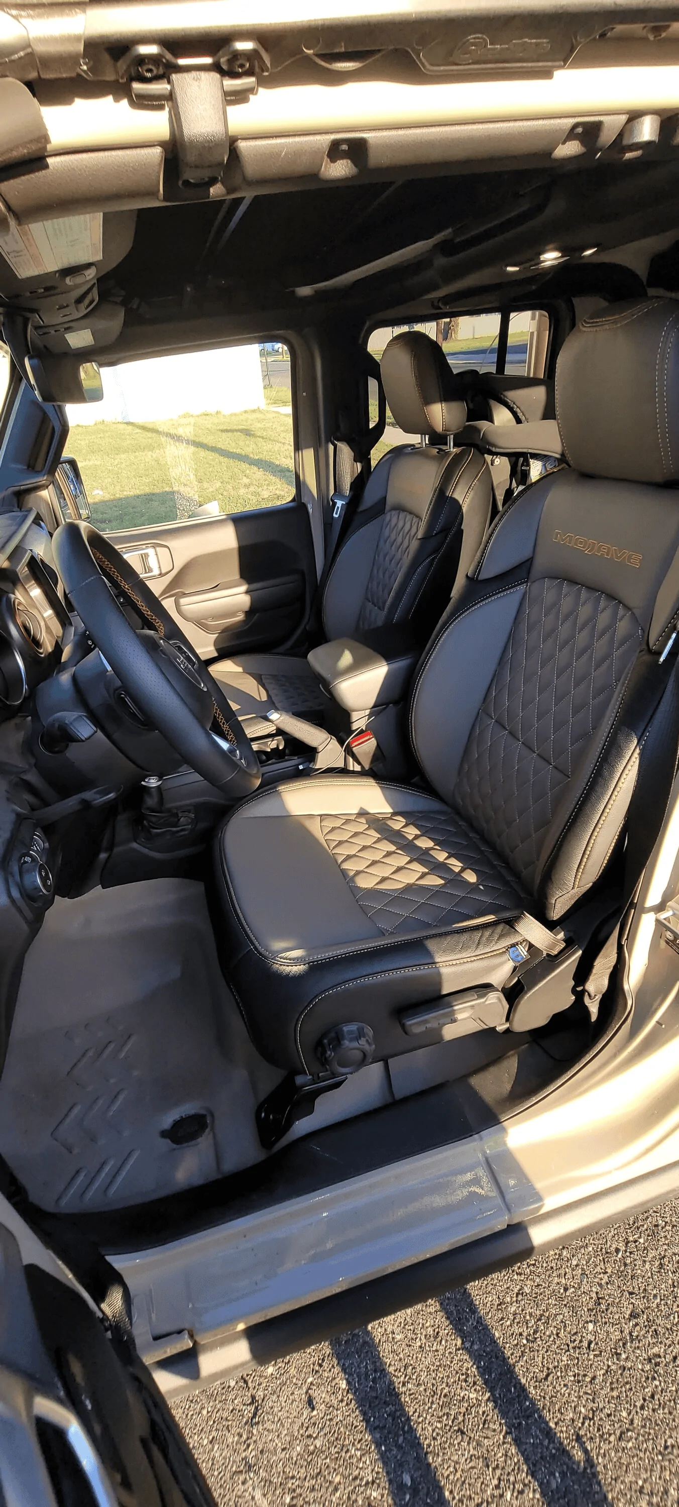 Jeep Gladiator For anyone interested in Mojave X interior colors - 1709336030416