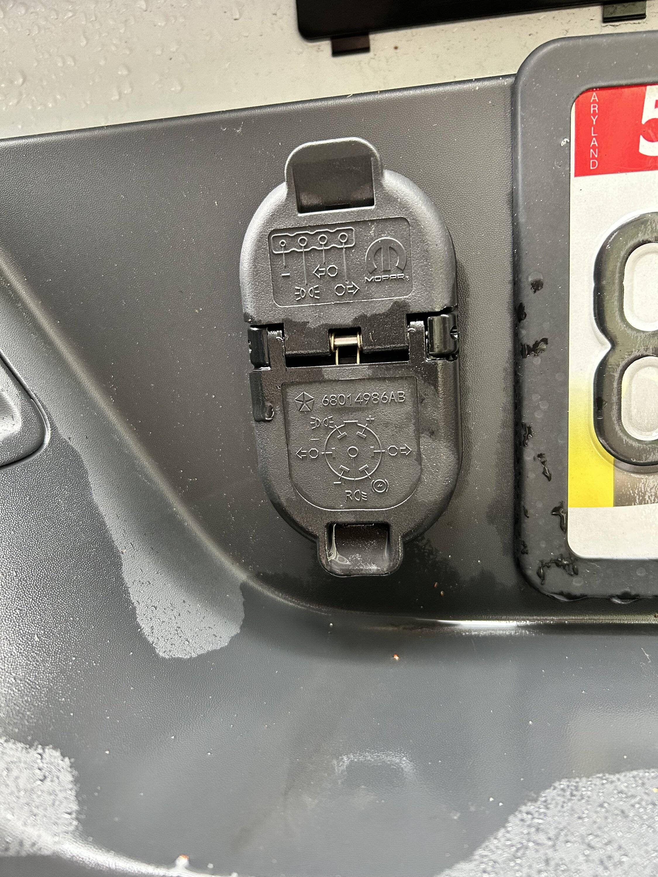 Jeep Gladiator Brake Light Switch Wiring Help Needed (for towing monitoring) Back gladiator