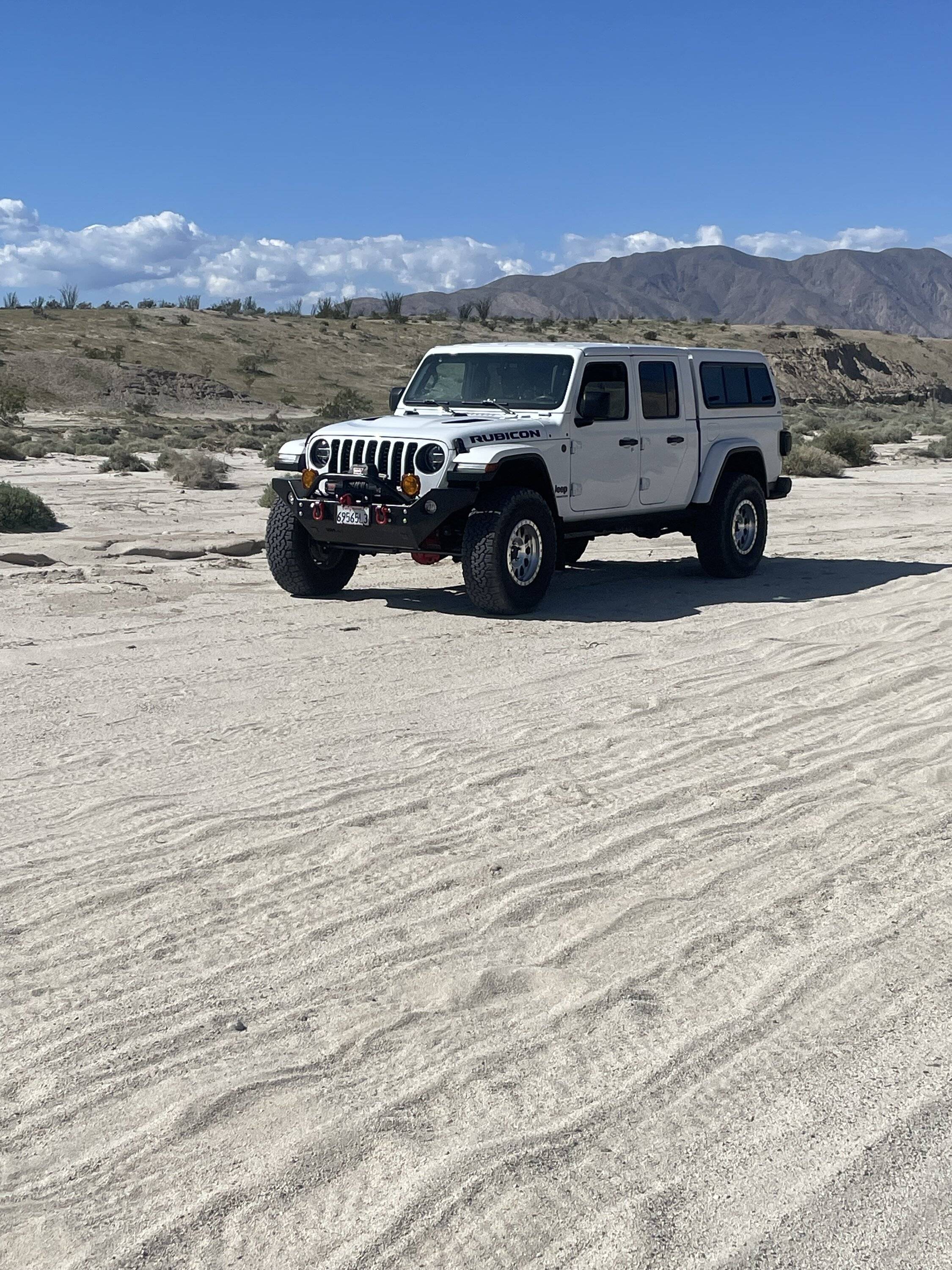 Jeep Gladiator Gladiators on Mopar 2" Lift Kit IMG_7493
