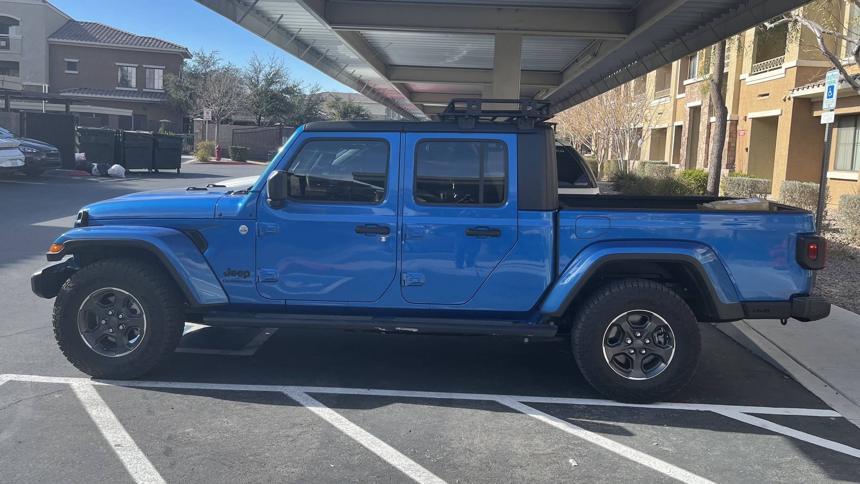 Jeep Gladiator Sport S stock wheel tire recs, please. 2022-01-17 12.46.50