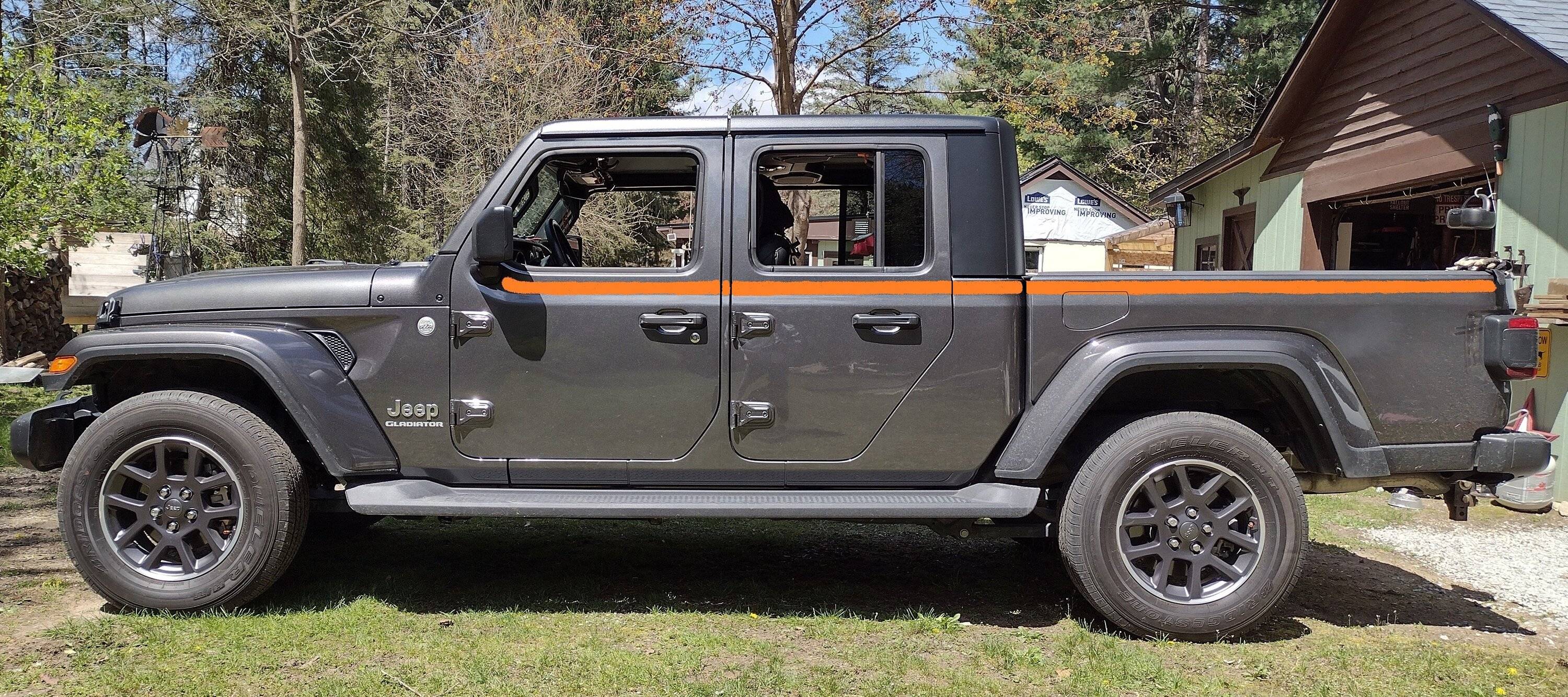 Jeep Gladiator Looking for a single stripe decal, length of body Orange stripeA