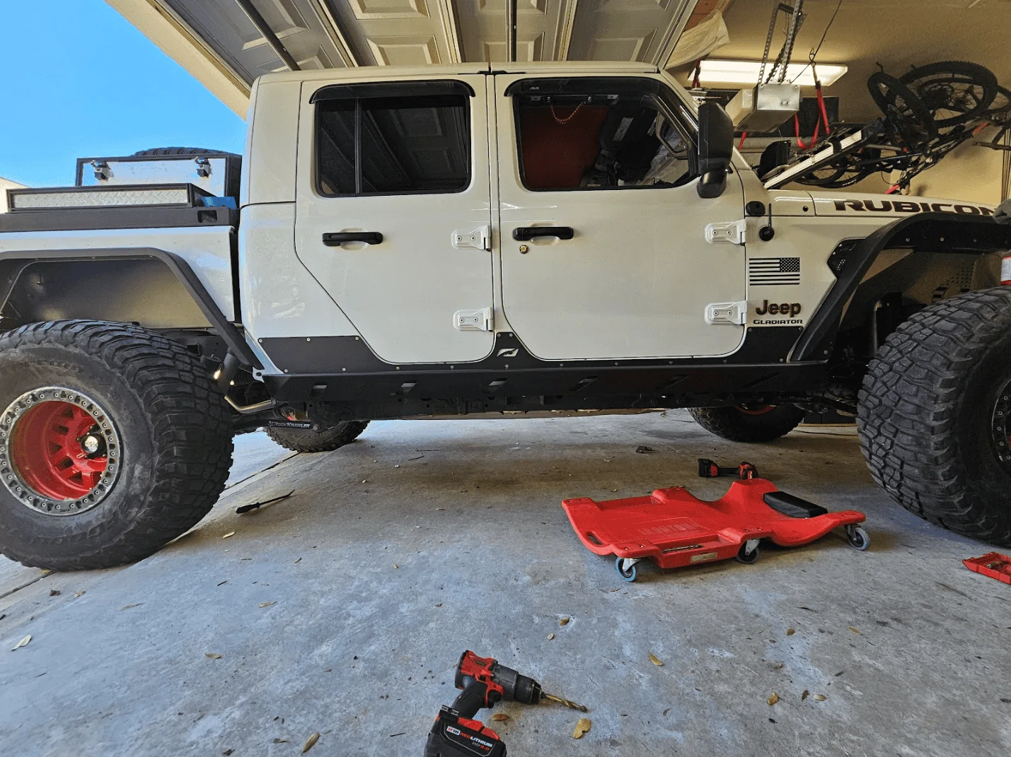 Jeep Gladiator Levi's JTR 'Do-Everything' Build 1709589333356