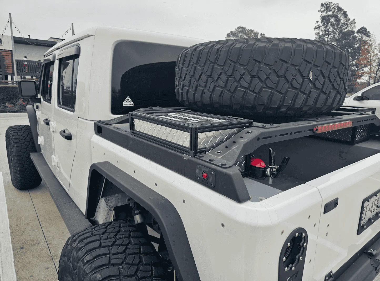Jeep Gladiator Levi's JTR 'Do-Everything' Build 1709590625692