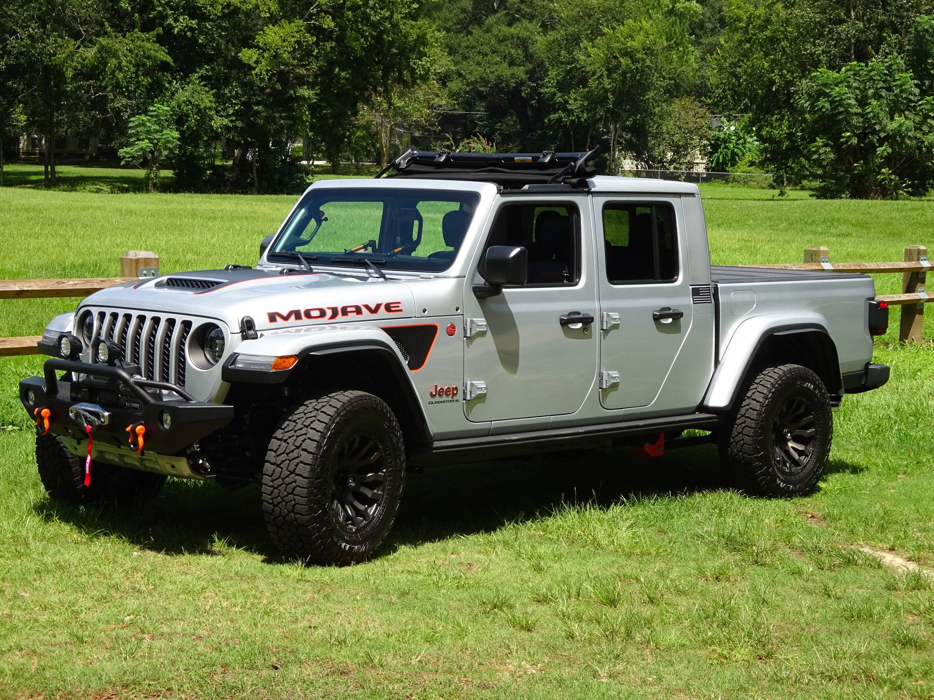 Jeep Gladiator Door handles with Bestop? DSC02195.JPG