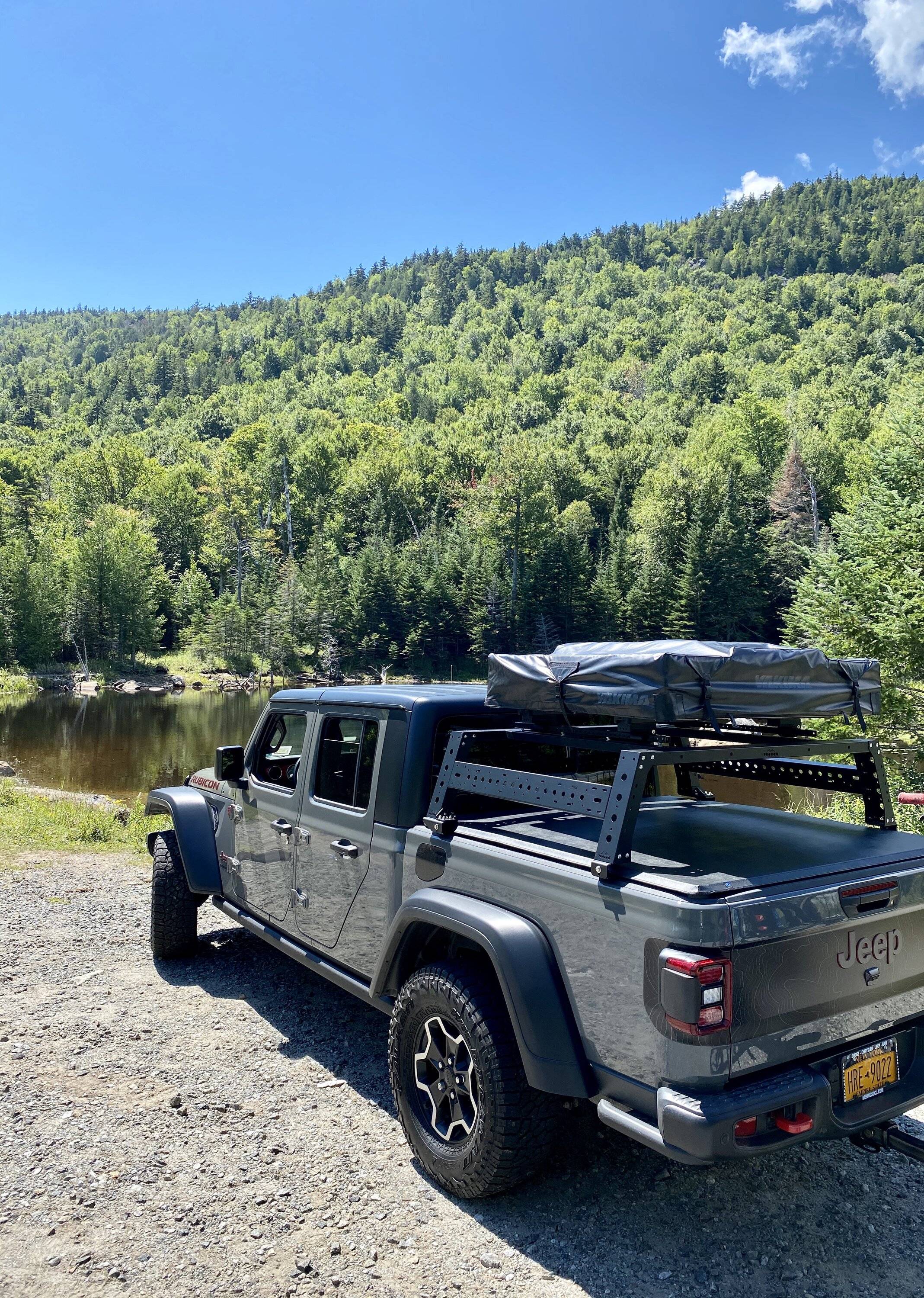 Jeep Gladiator BED RACK AND TENT FOR SALE IMG_2722