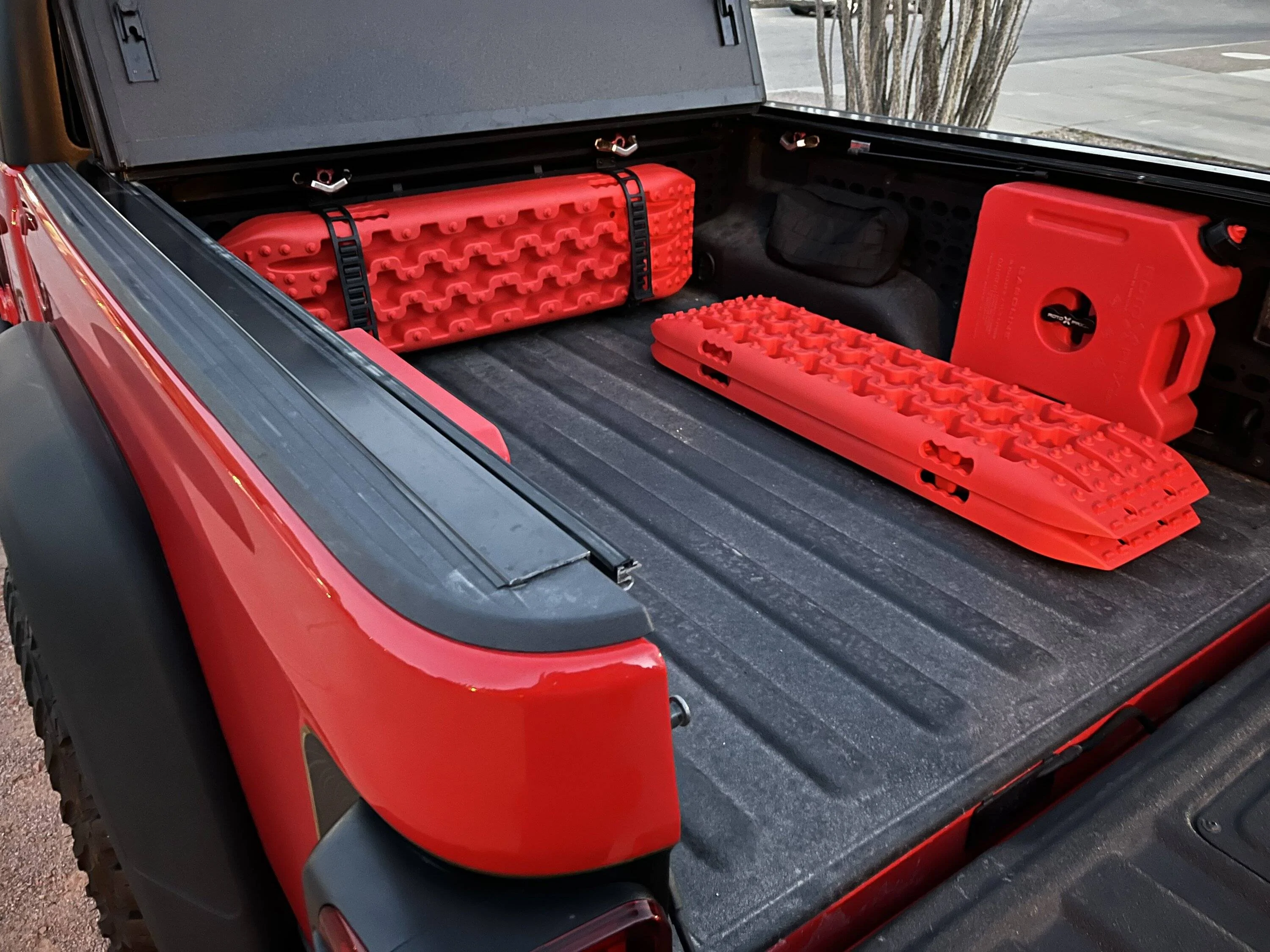 Jeep Gladiator Molle bed panels: what's on yours? IMG_9231
