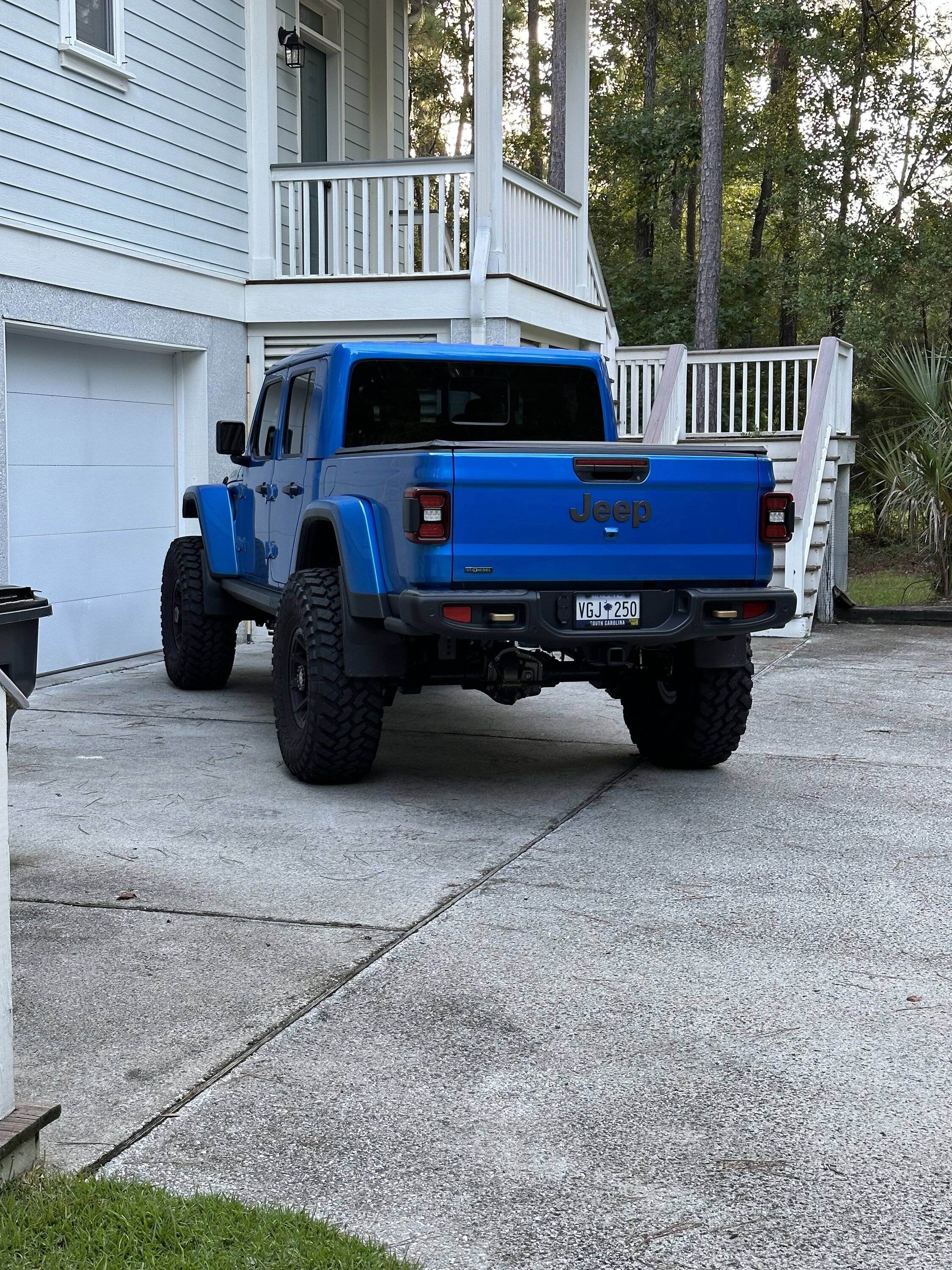 Jeep Gladiator Let's see your 40" Tires! IMG_1283