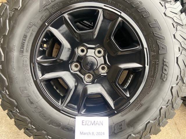 Jeep Gladiator 2021 Mojave Wheels + BFG K02 Tires T3