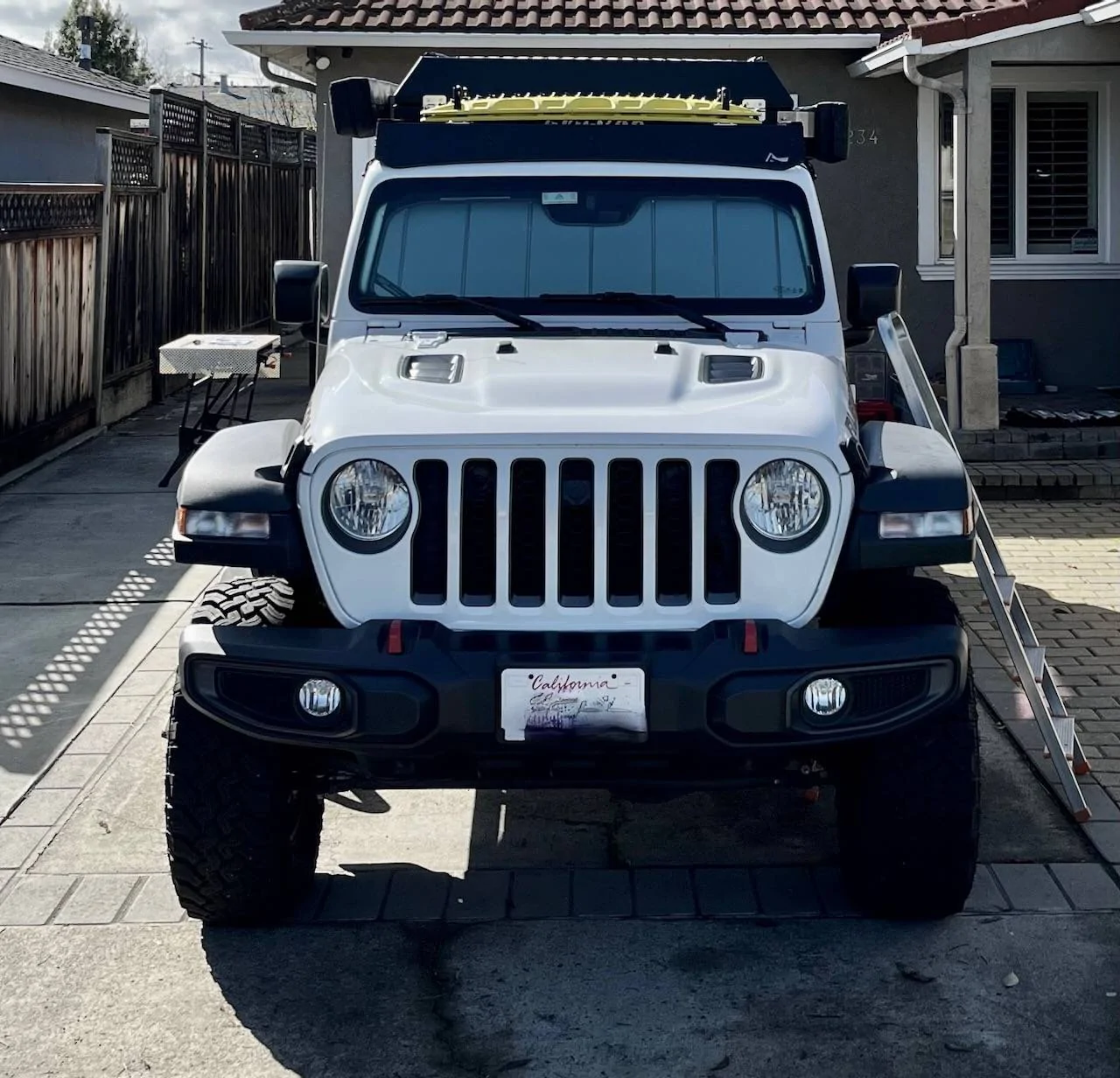 Jeep Gladiator Alu-Cab Canopy Camper Roll Call IMG_6169