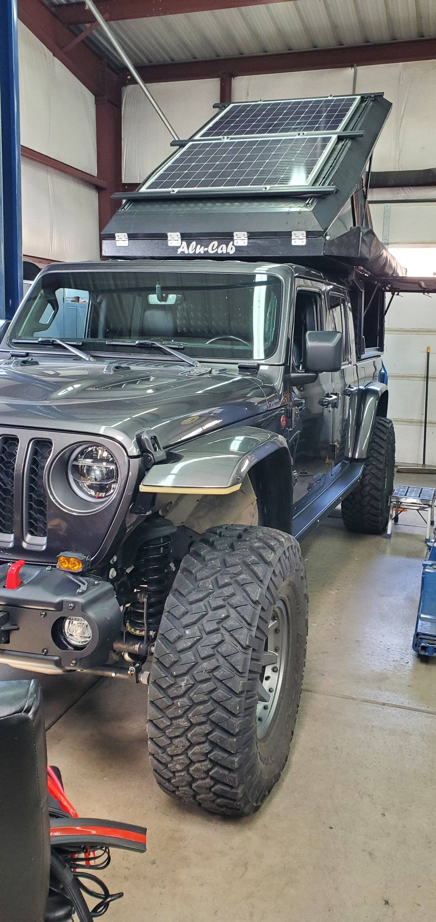 Jeep Gladiator Alu-Cab Canopy Camper Solar question 20240305_133906