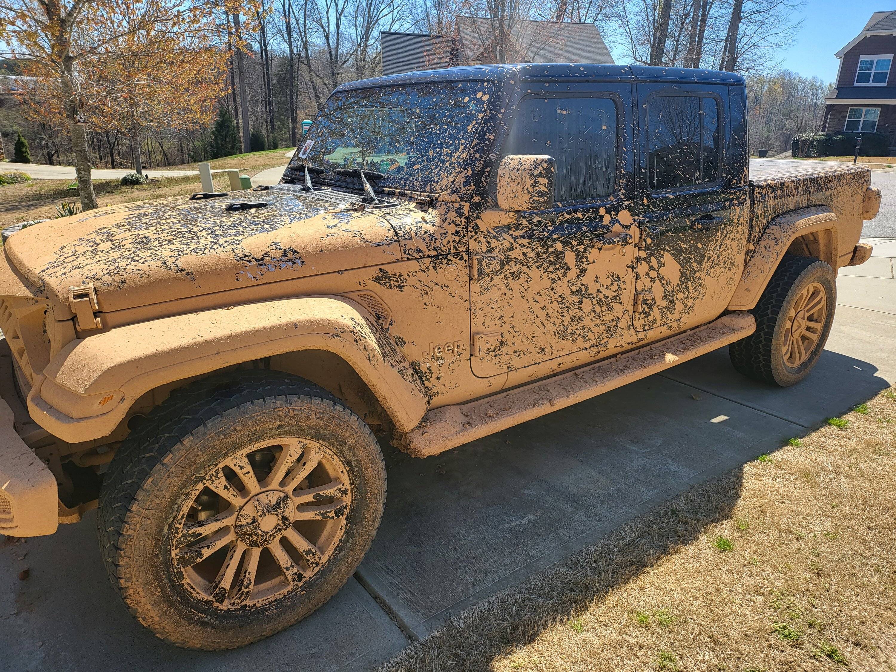 Jeep Gladiator Show me your black rims on your black gladiator! 20230320_140405