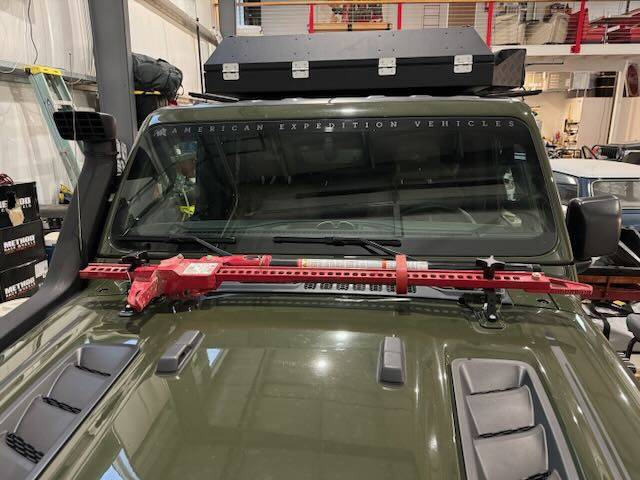 Jeep Gladiator DRs 2021 AEV JT370 with Alu-Cab Canopy Camper IMG_0170
