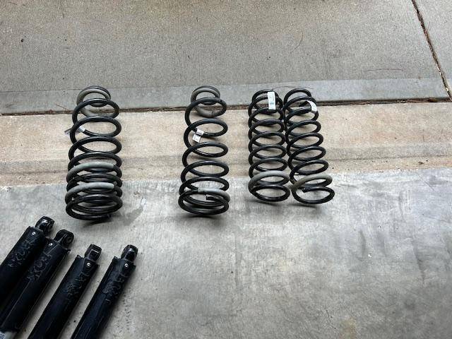 Jeep Gladiator Rubicon Fox Shocks and springs springs