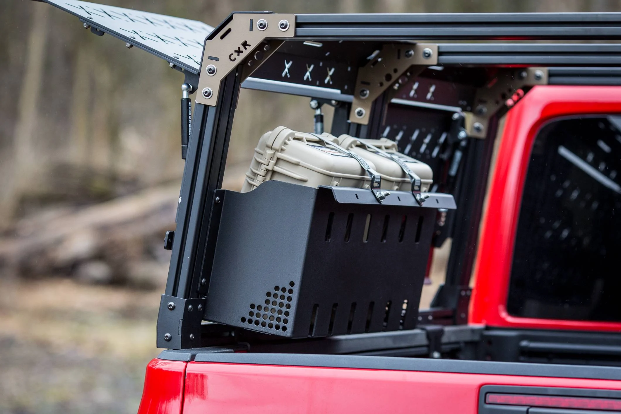 Jeep Gladiator New Rack System - Sneak Preview Gladiator Case Holder -4