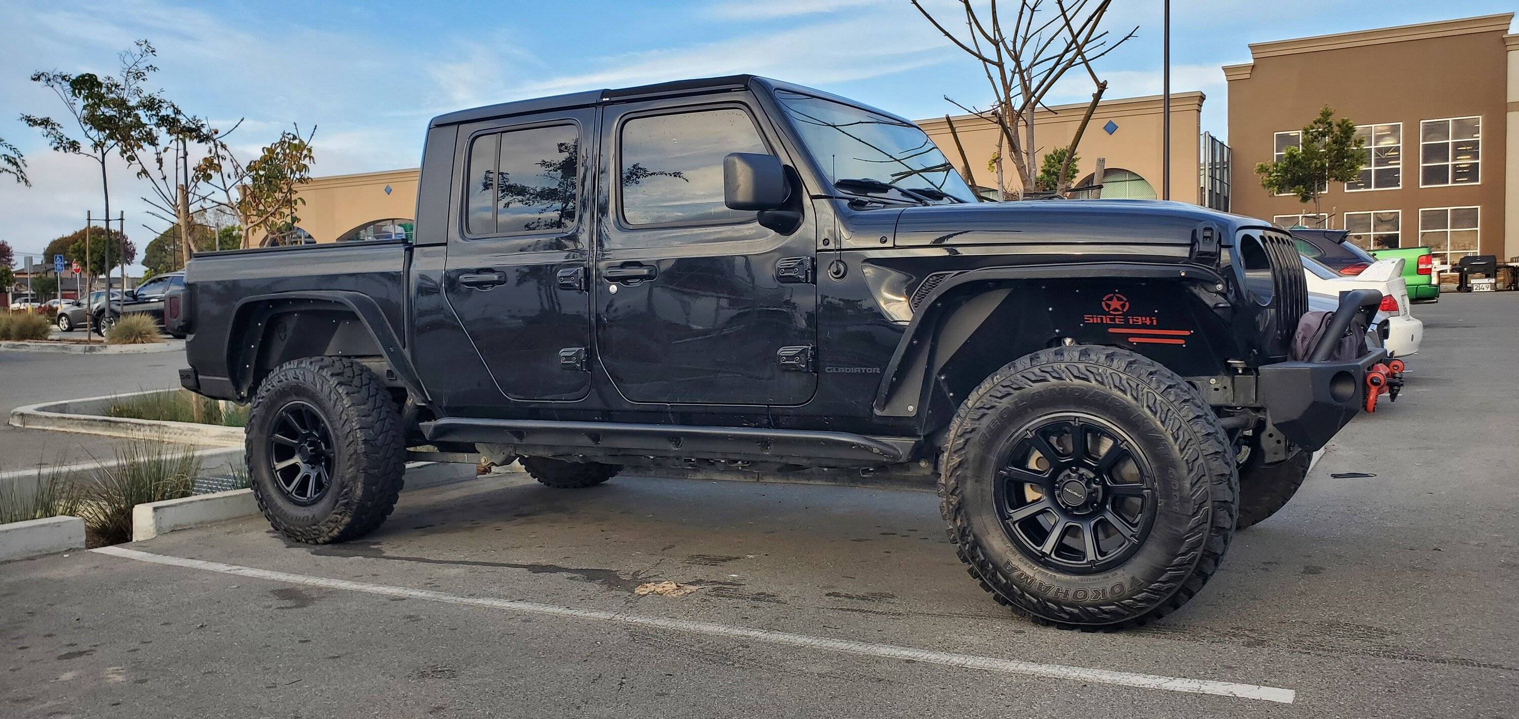 Jeep Gladiator Show me your black rims on your black gladiator! 20211202_155843