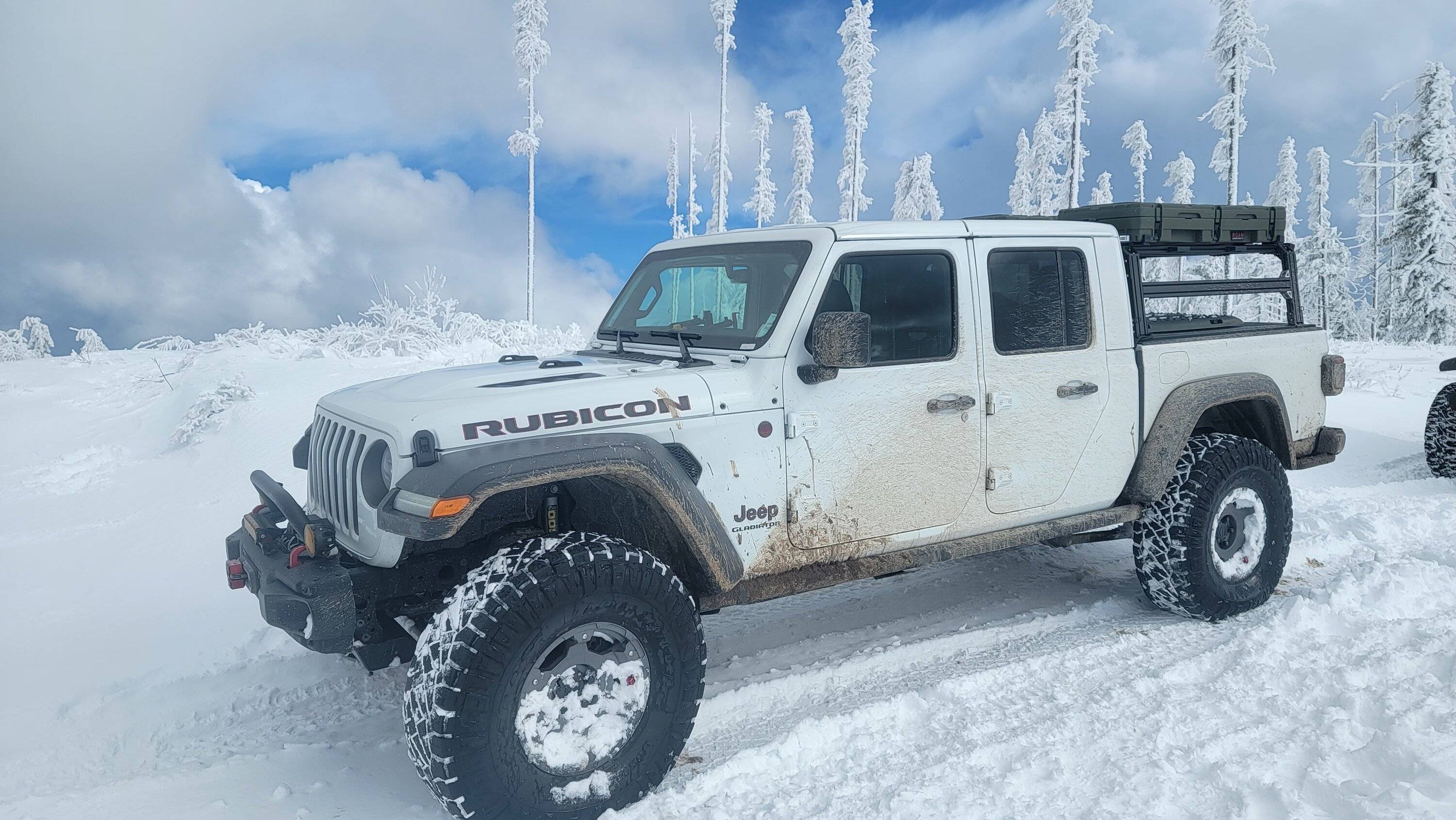 Jeep Gladiator BRIGHT WHITE Gladiator JT Club 2024-03-03 12.06.39