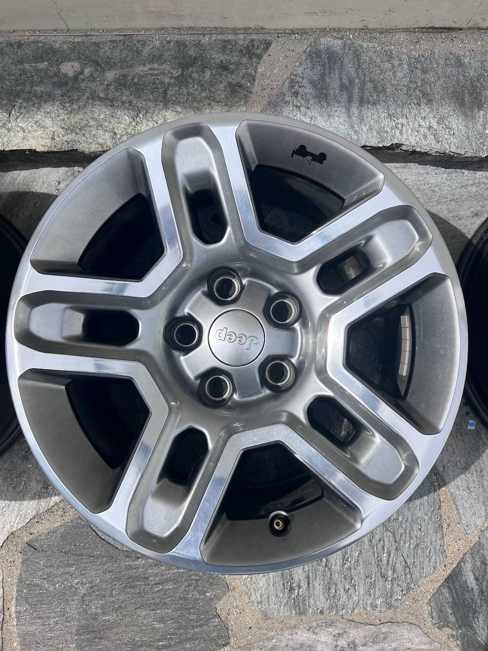 Jeep Gladiator Jeep Satin Carbon OEM Wheels (77072494AB) 17" Wheels - 8