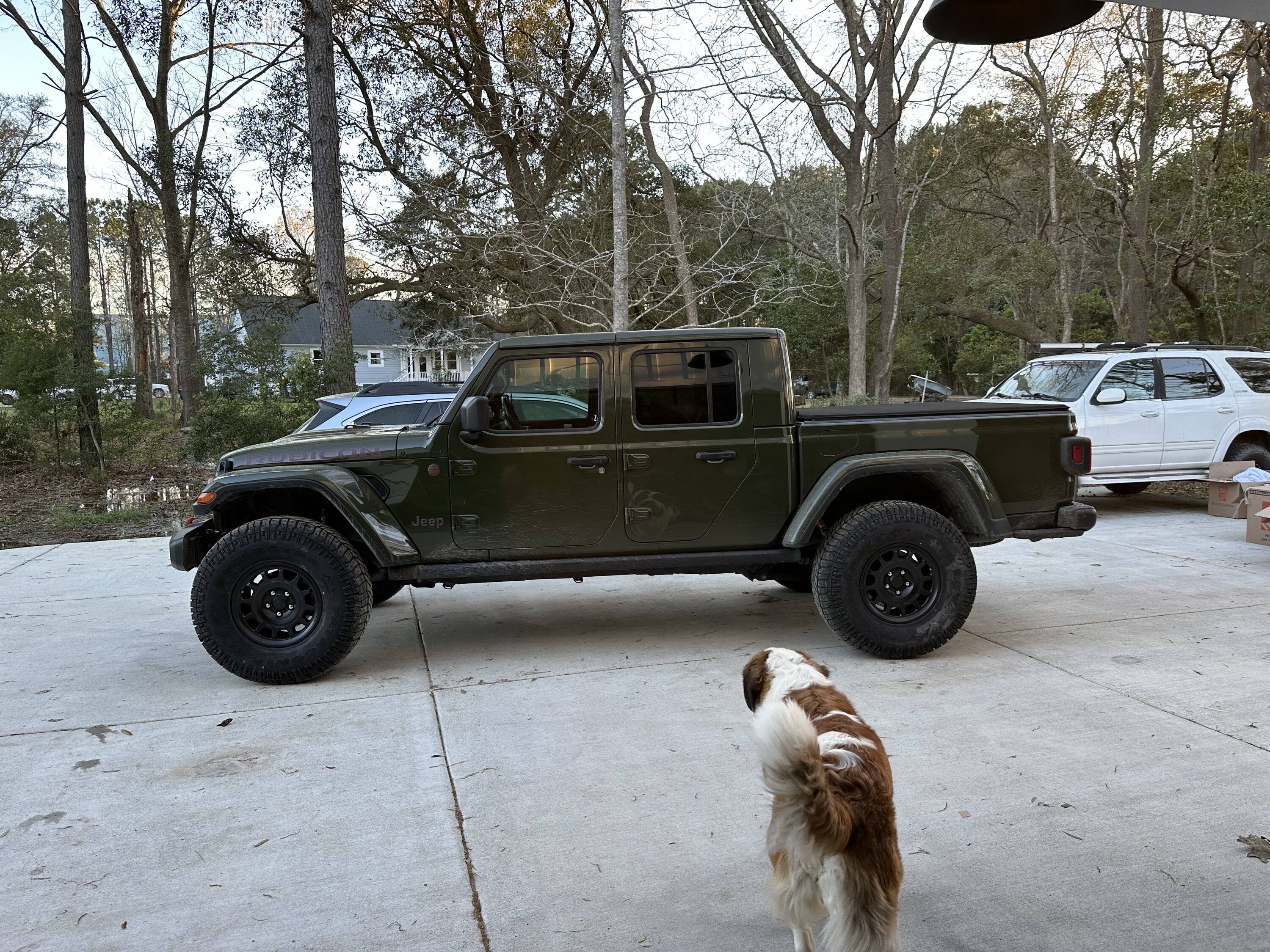 Jeep Gladiator Sarge Green Rubi in Charleston IMG_6396