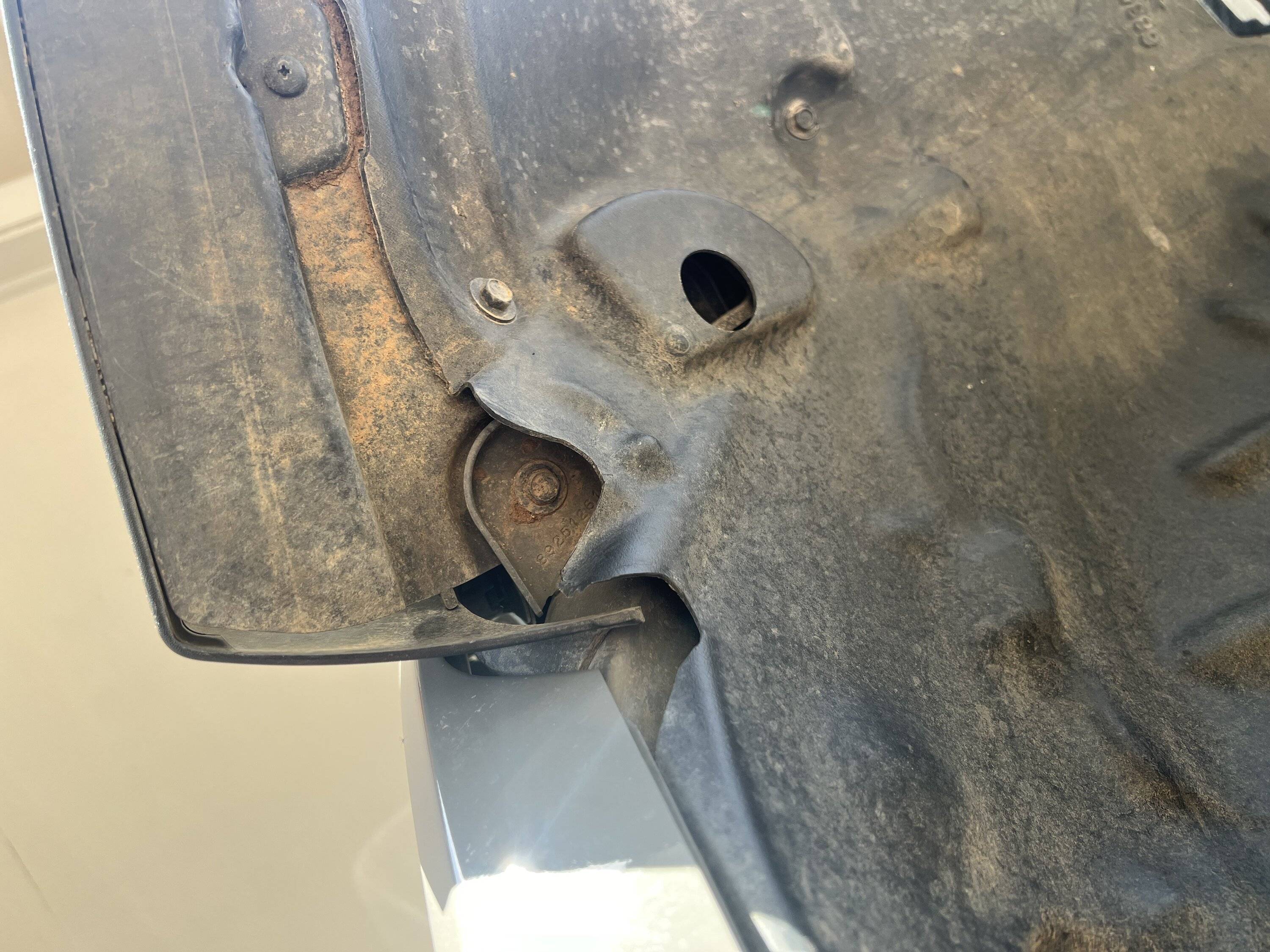 Jeep Gladiator Can you help me identify this bolt and where to get one? IMG_5980