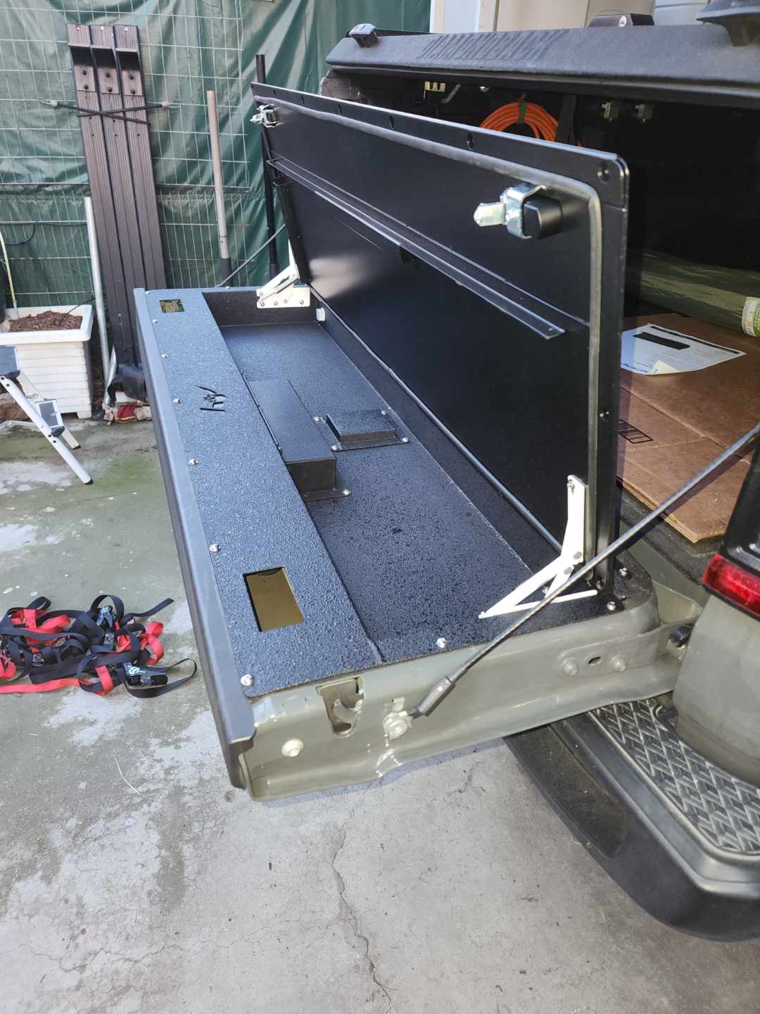 Jeep Gladiator I cut a giant hole in my tailgate! Reaper Off-Road Tailgate Box install and write-up. Resized_20240309_175517_1710035722590