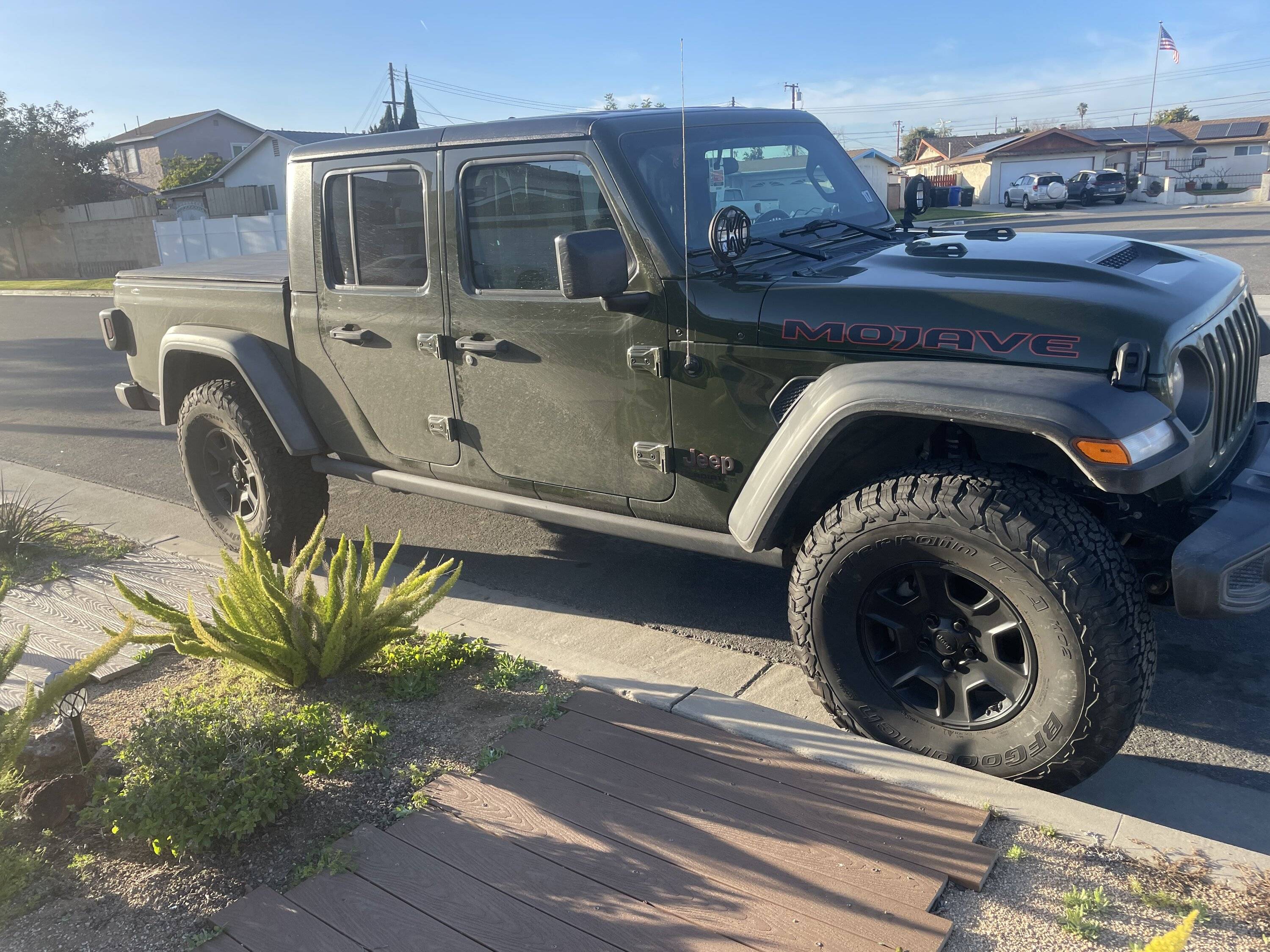 Jeep Gladiator Mojave with BFG KO2 37x12.50 IMG_1282