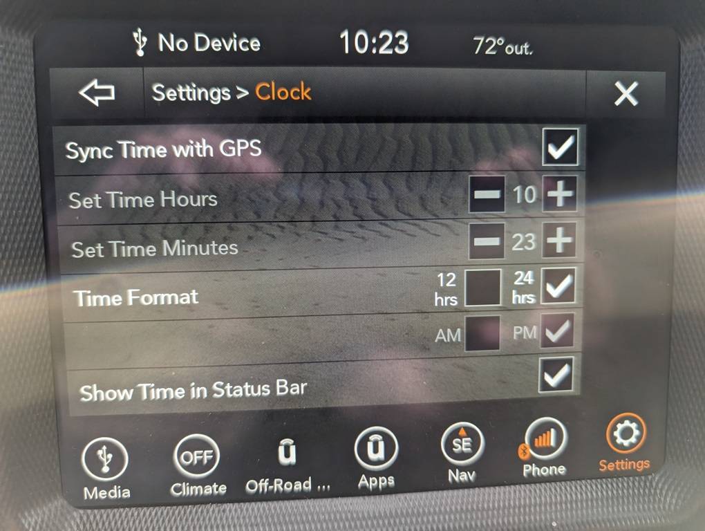 Jeep Gladiator Automatic Time Update for DST? PXL_20240312_152312481