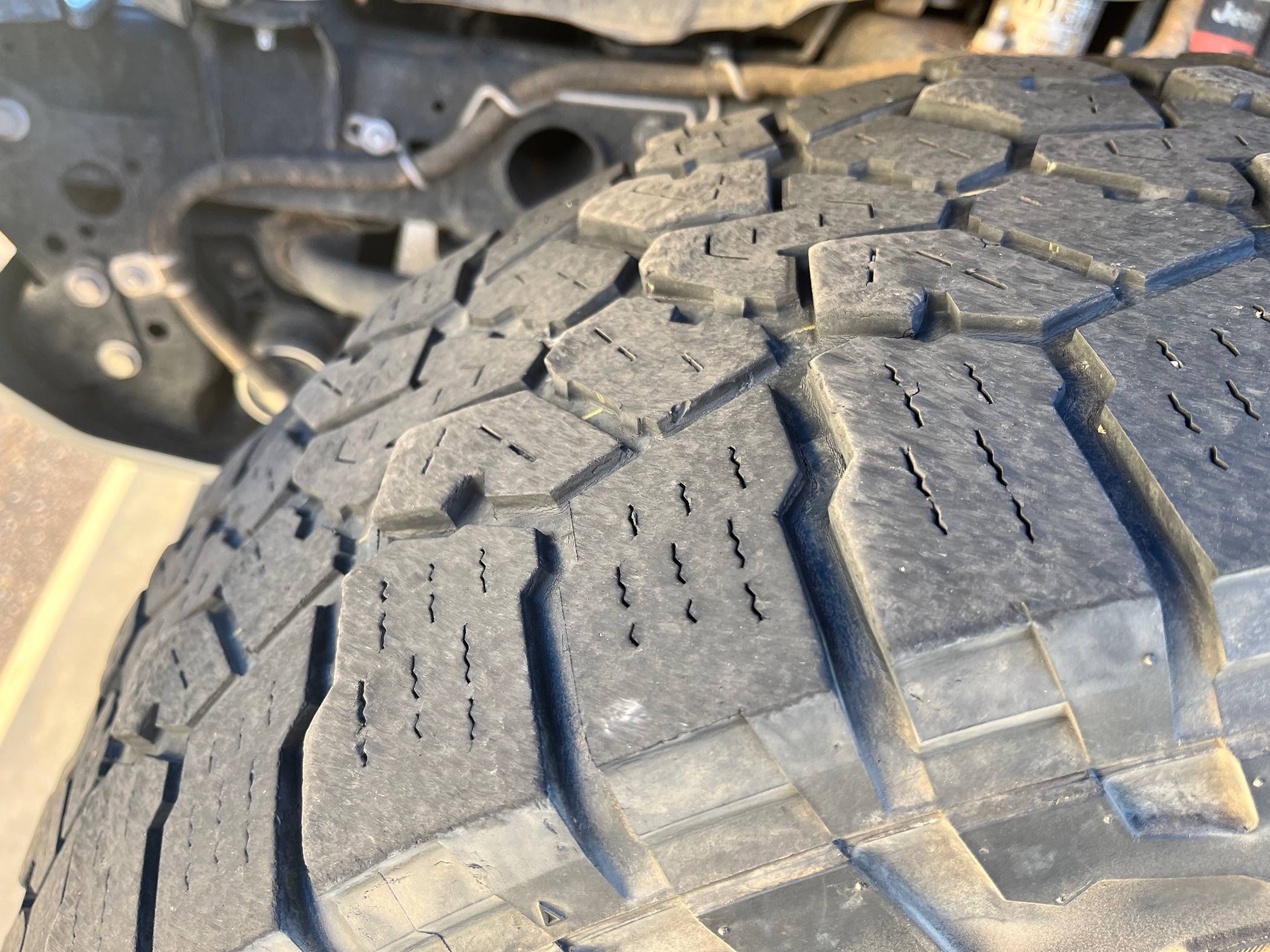 Jeep Gladiator Front Tires Cupping Mojave IMG_2261