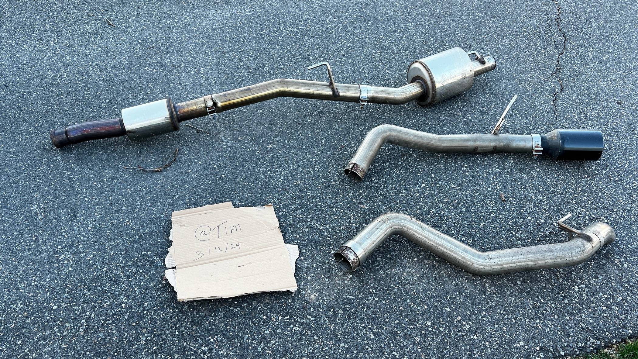 Jeep Gladiator AWE Single exit Tread and Trail exhaust IMG_5484