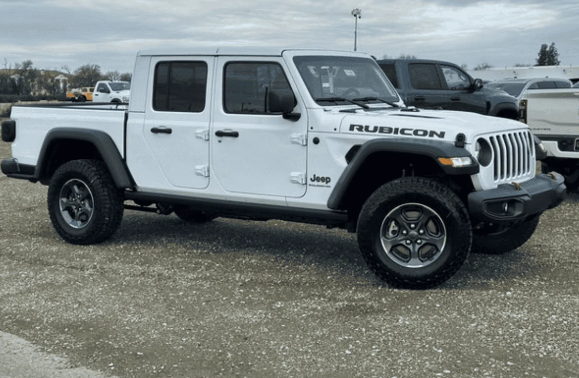 Jeep Gladiator Blind spot monitoring (front/rear collision alerts) ....deal breaker? Screenshot 2024-03-14 121158