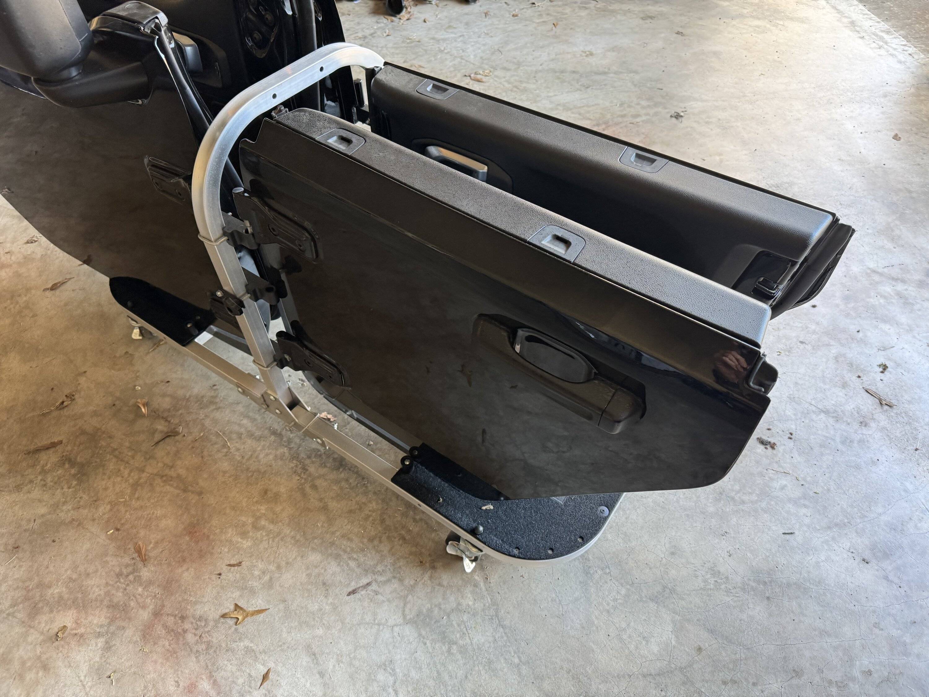 Jeep Gladiator Black half doors w/premium uppers IMG_0009