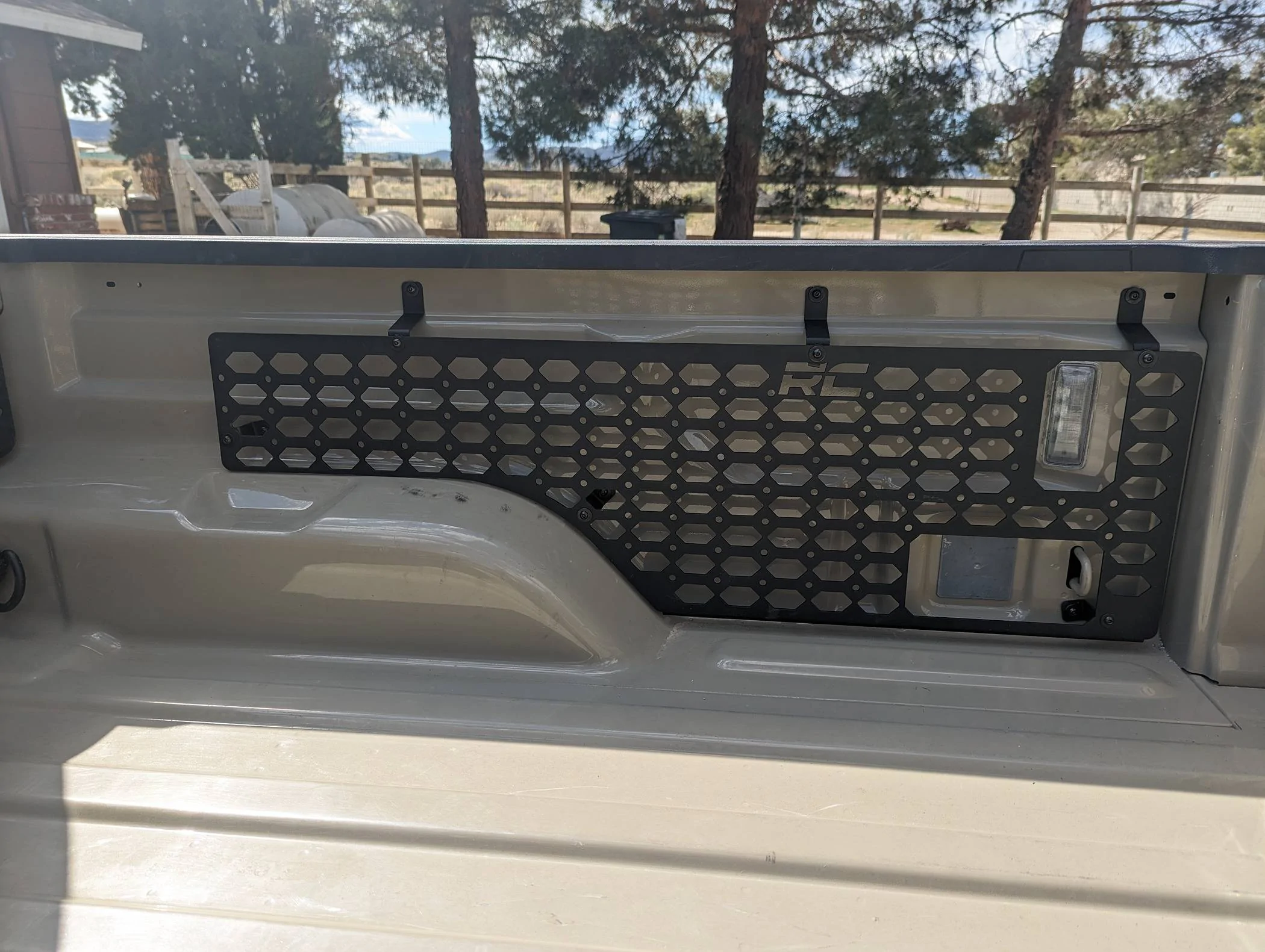 Jeep Gladiator The process begins: Overland, rock crawler, and towing all in one 1000000695