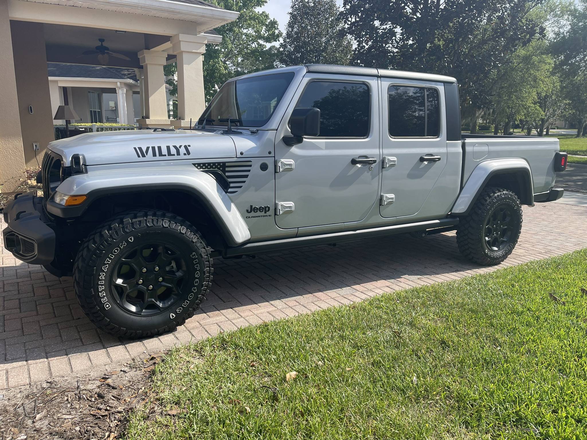 Jeep Gladiator Stickers and decal pics! 11B5D963-0576-47FC-87A5-72D55A683142