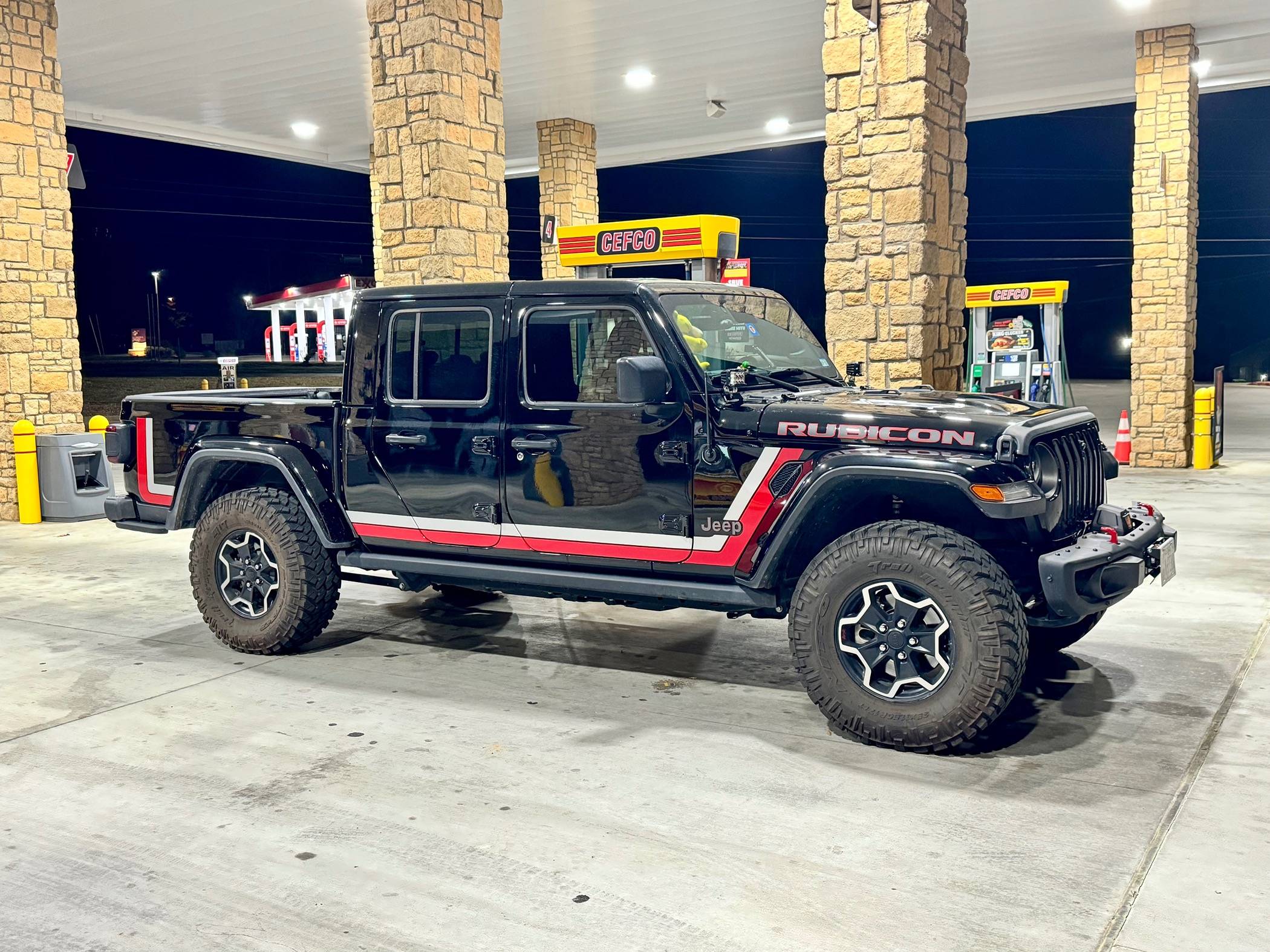 Jeep Gladiator Stickers and decal pics! IMG_1053